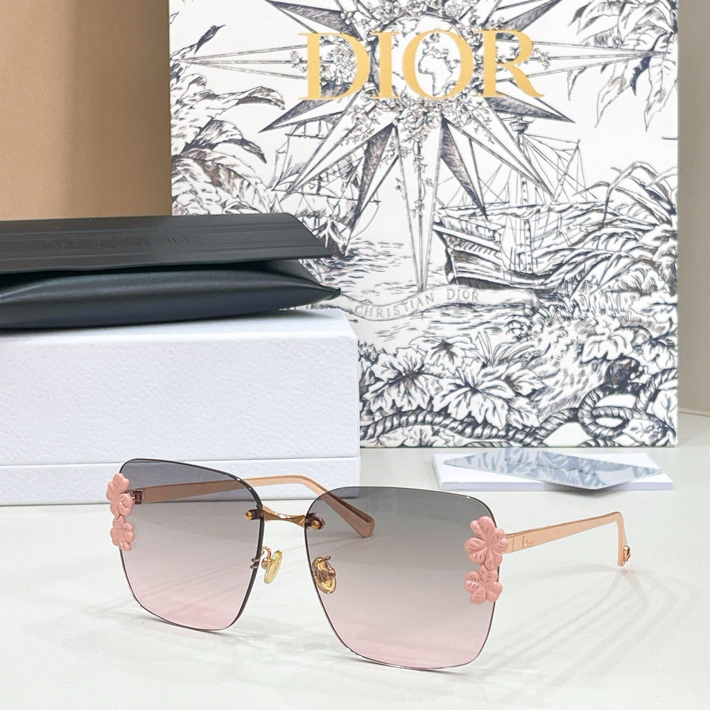 Dior Clover S2U Sunglasses product image 7, provided for visual reference and product detail review