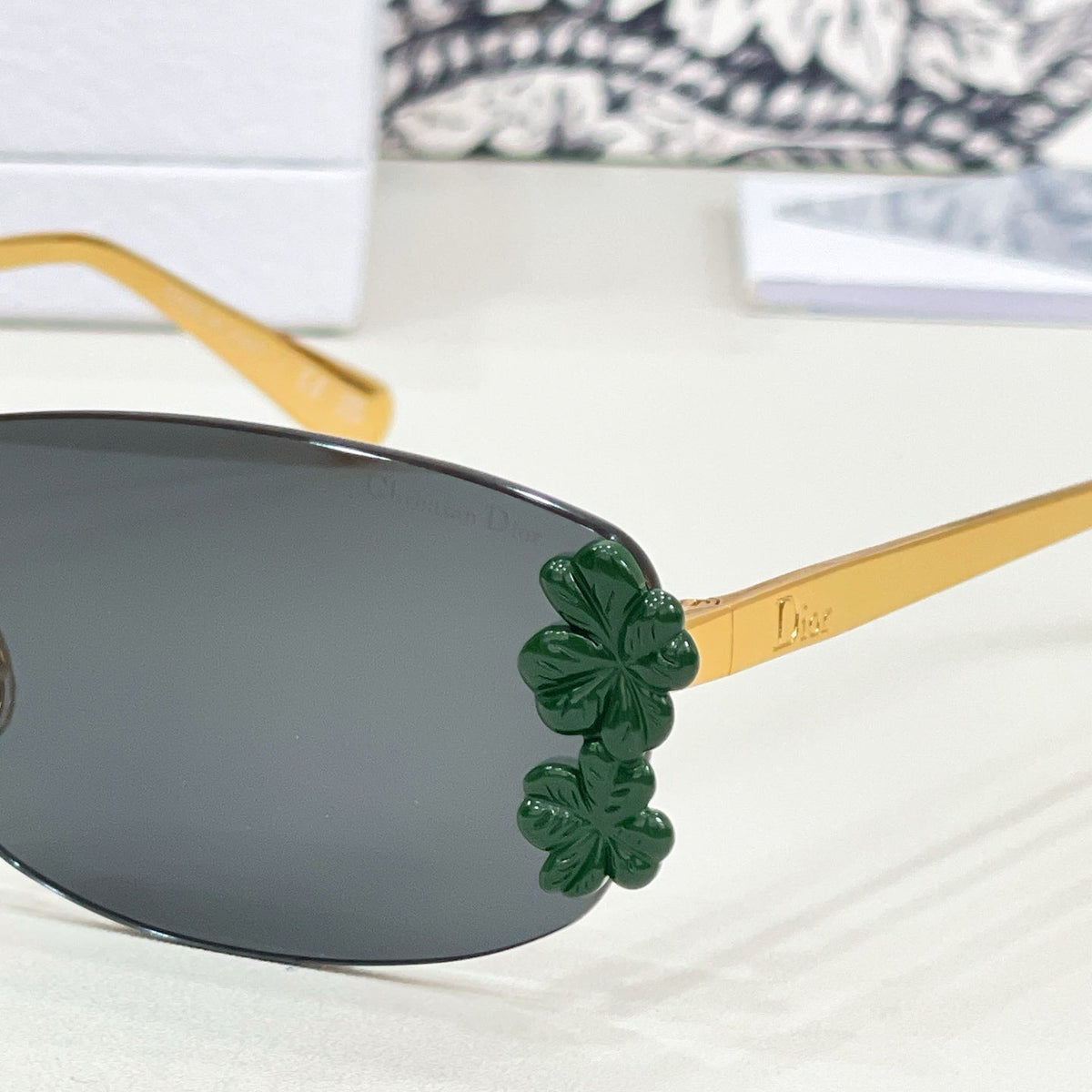Dior Clover S1U Sunglasses product image 9, provided for visual reference and product detail review