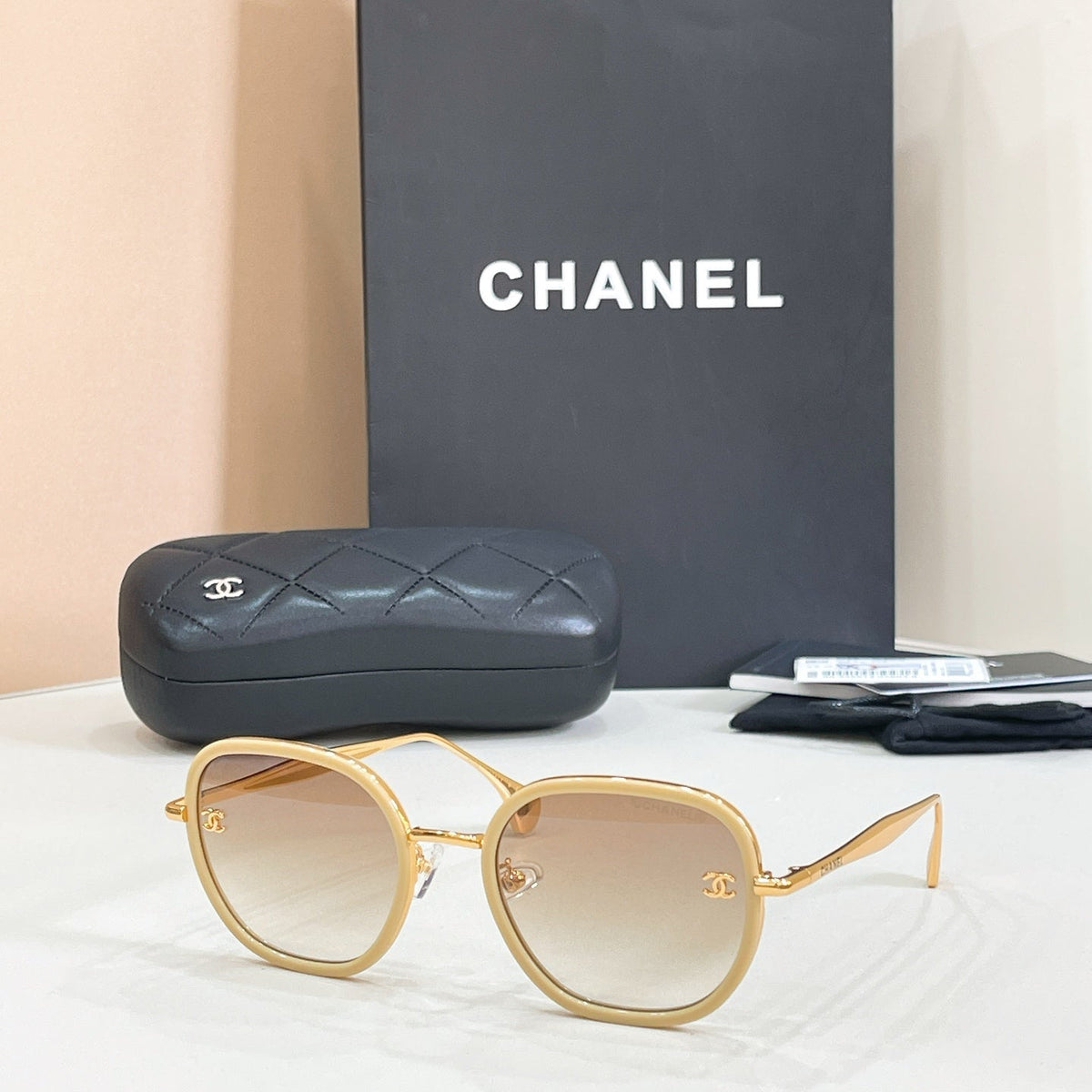 Chanel 5508-H Sunglasses product image 3, provided for visual reference and product detail review
