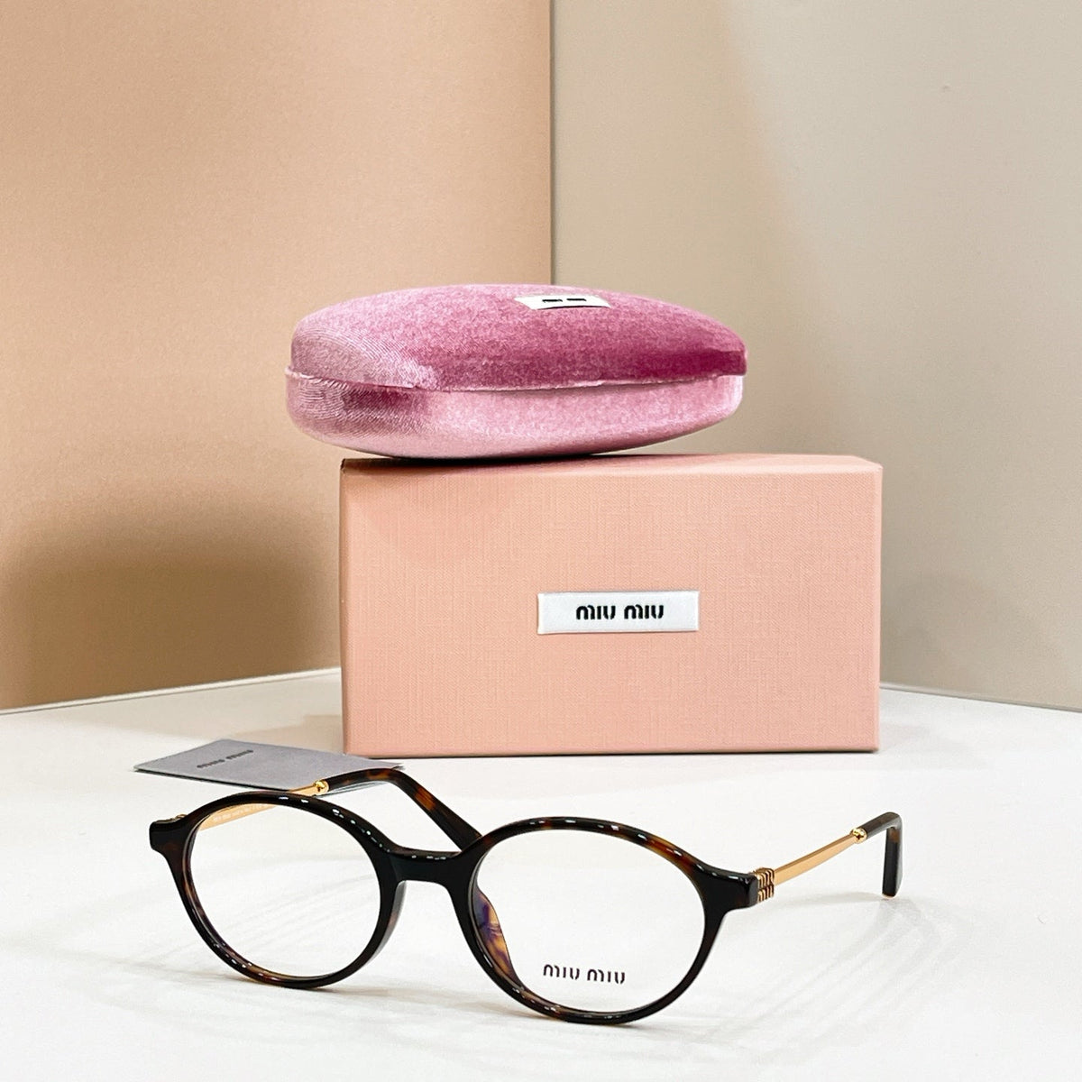 Miu Miu SMU B62 Sunglasses product image 4, provided for visual reference and product detail review