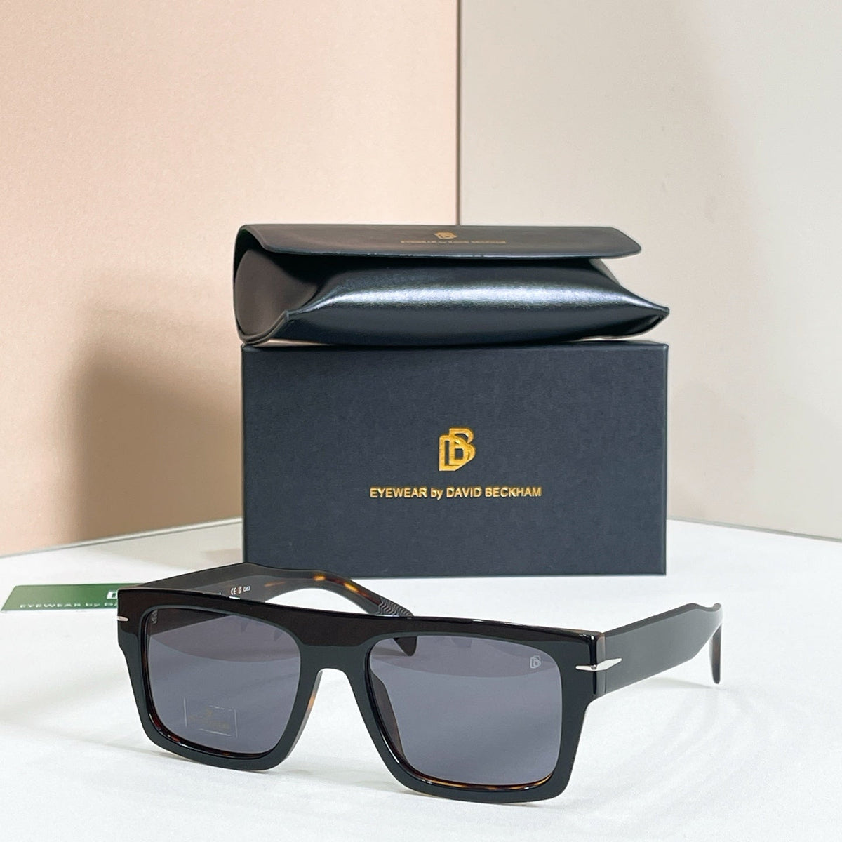 David Beckham DB 7161/S Sunglasses product image 4, provided for visual reference and product detail review