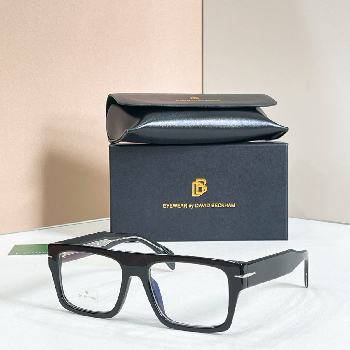 David Beckham DB 7161/S Sunglasses product image 7, provided for visual reference and product detail review