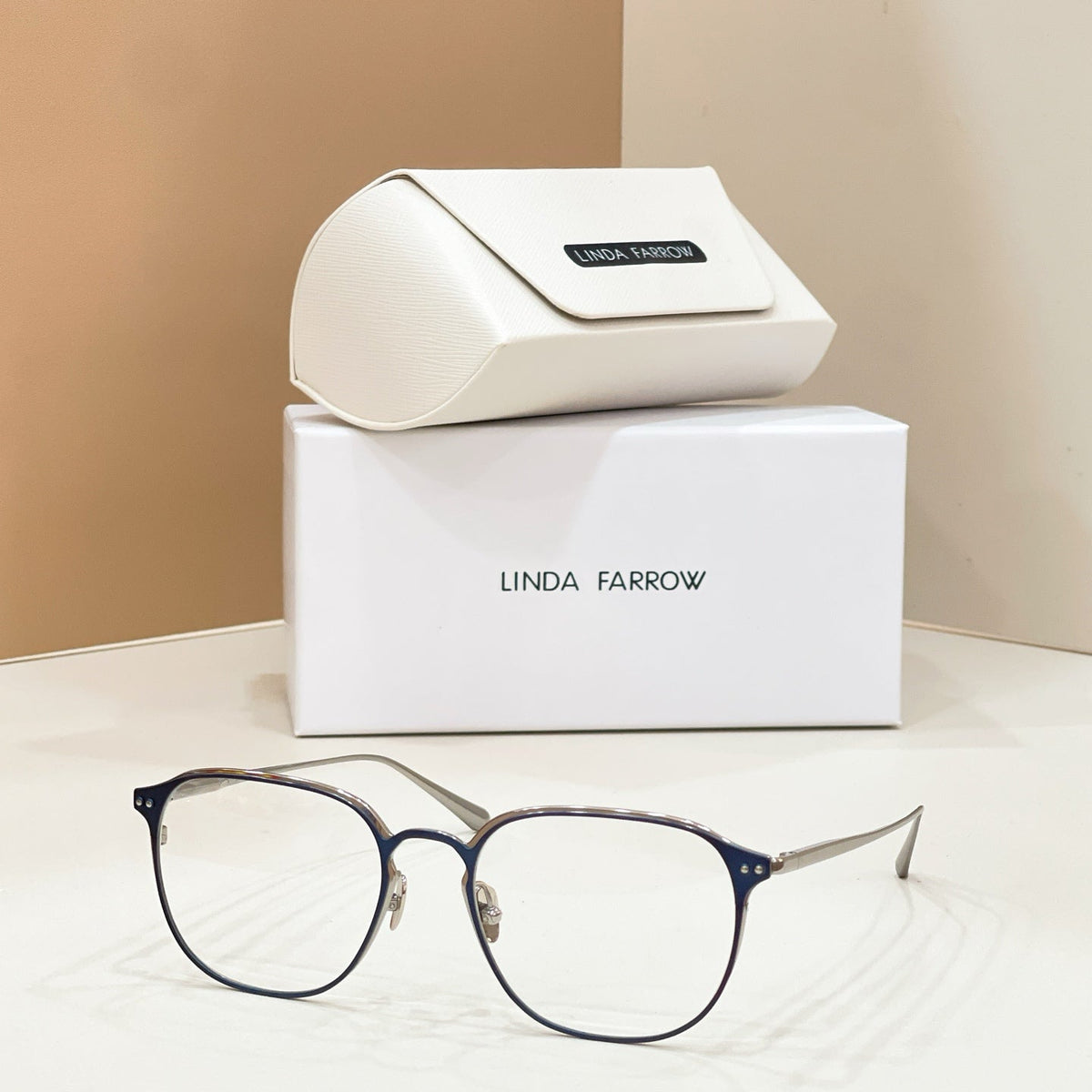 Linda Farrow LFL/1511 Sunglasses product image 4, provided for visual reference and product detail review