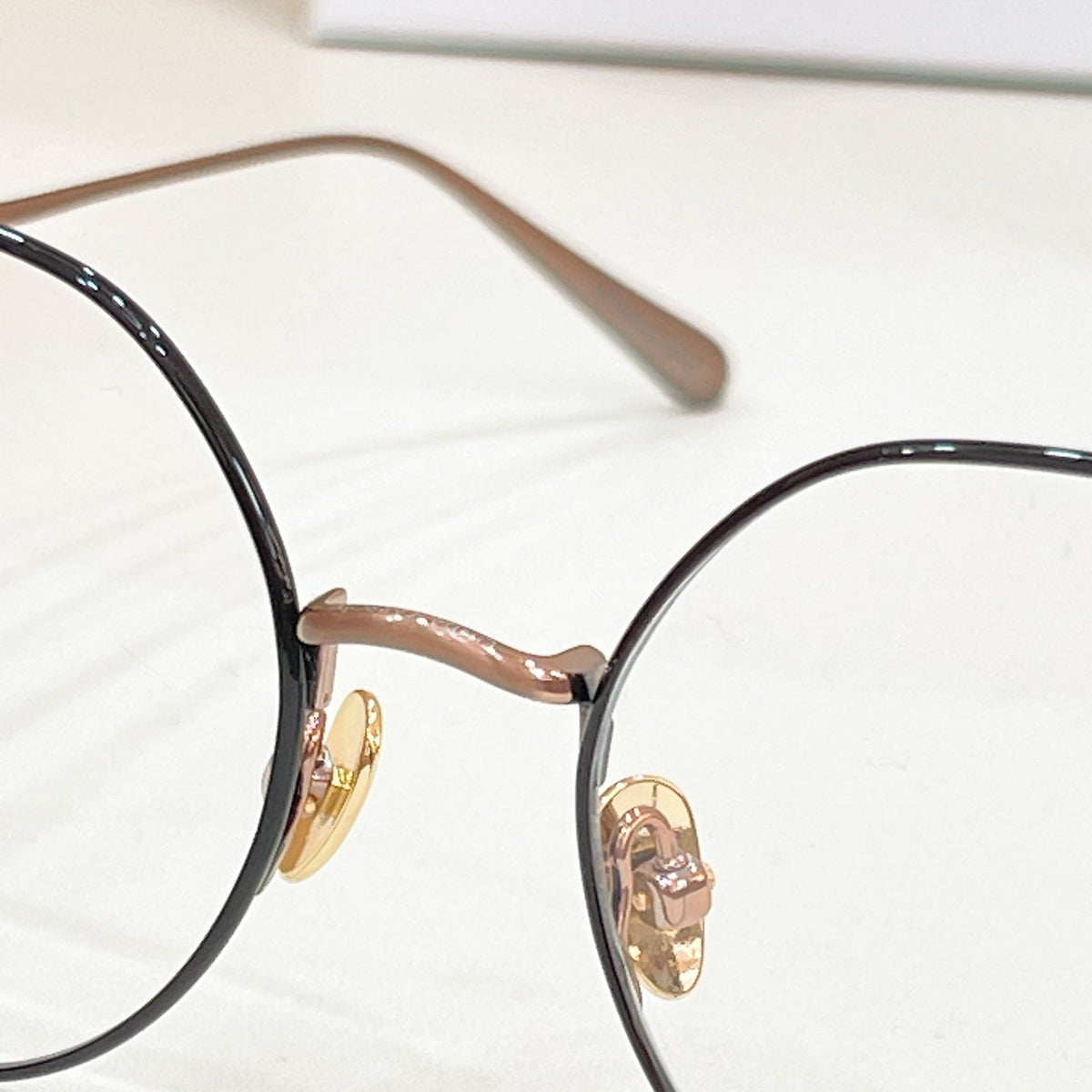 Linda Farrow LFL/1521 Sunglasses product image 9, provided for visual reference and product detail review
