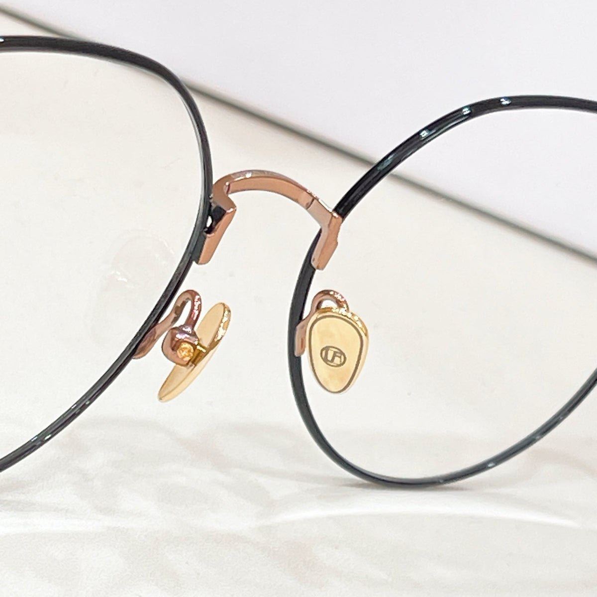 Linda Farrow LFL/1521 Sunglasses product image 11, provided for visual reference and product detail review