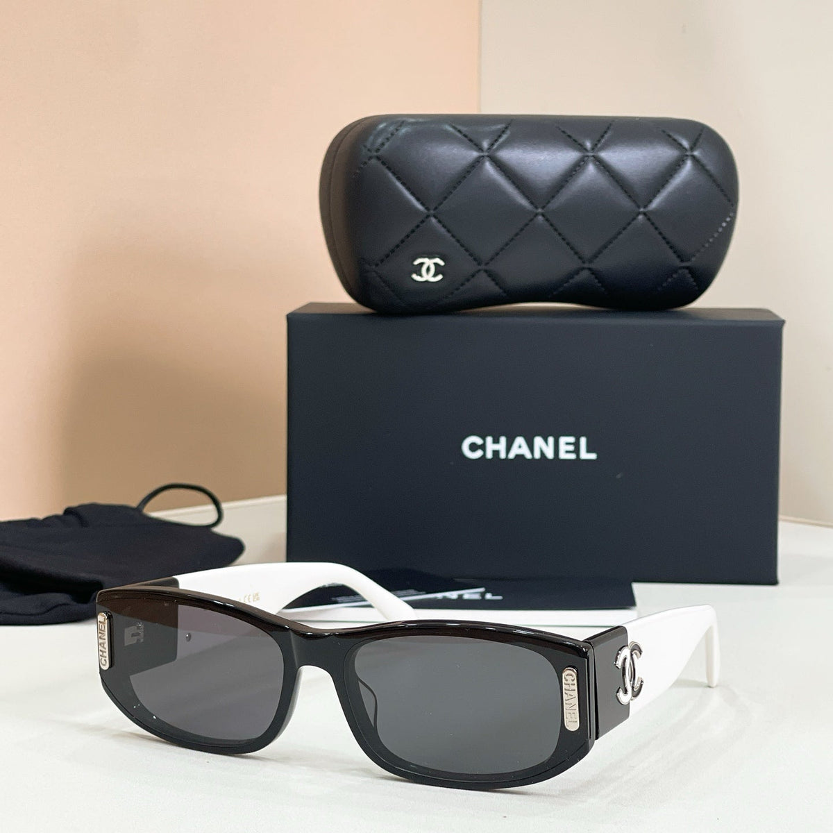 Chanel CH1903Q Sunglasses product image 6, provided for visual reference and product detail review