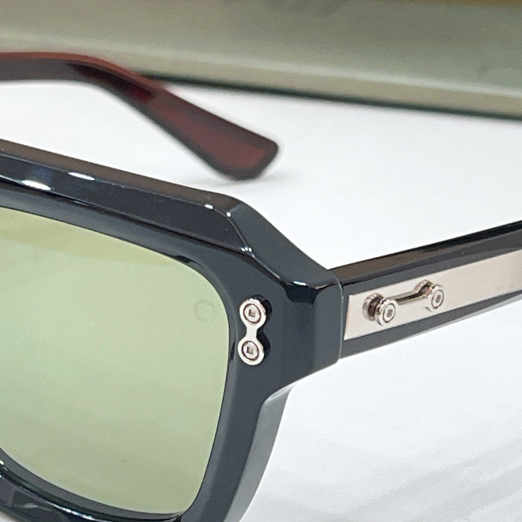 AKONI AKS-531 Sunglasses product image 7, provided for visual reference and product detail review