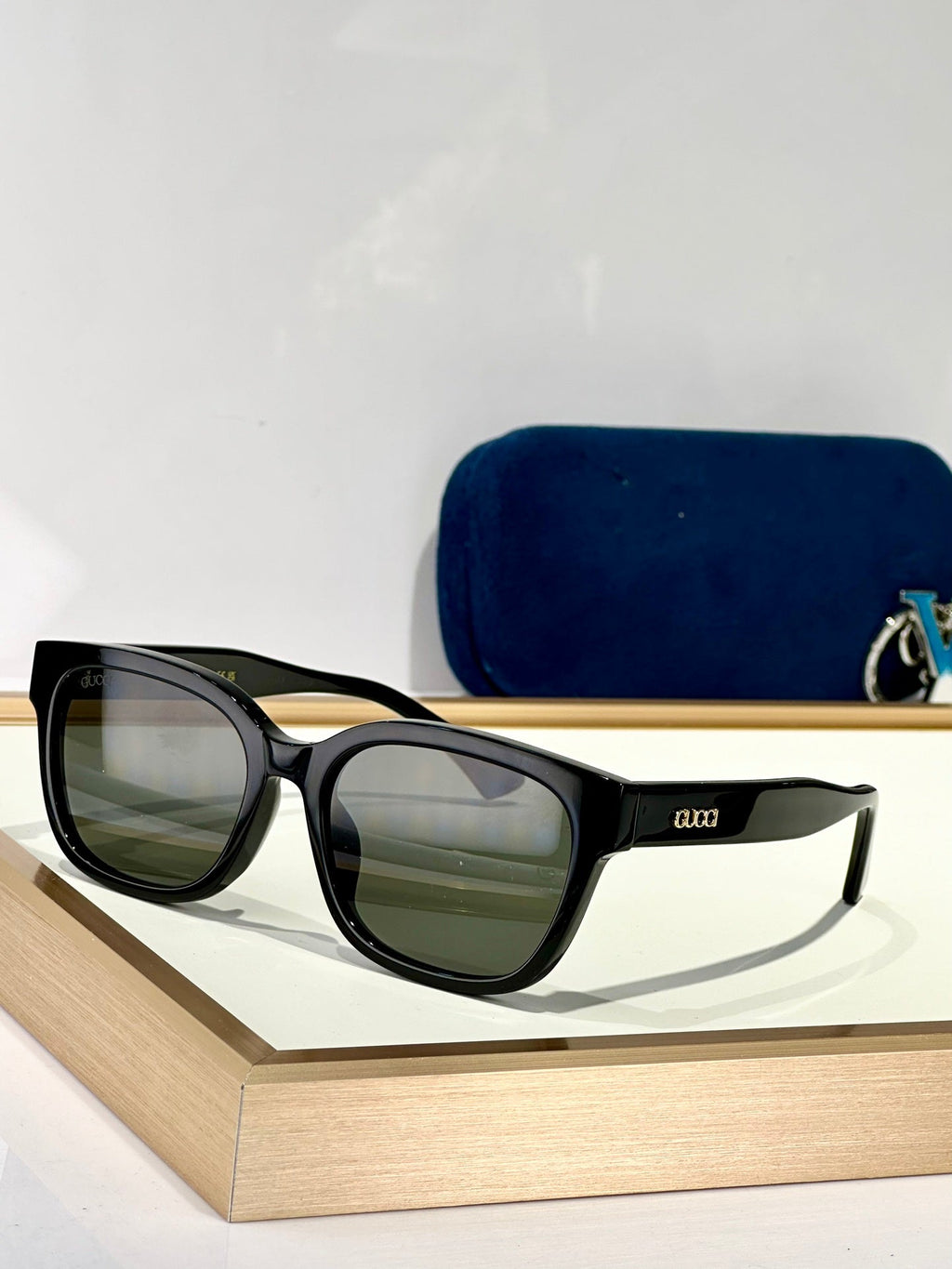 Gucci GG1872SK Sunglasses product image 3, provided for visual reference and product detail review