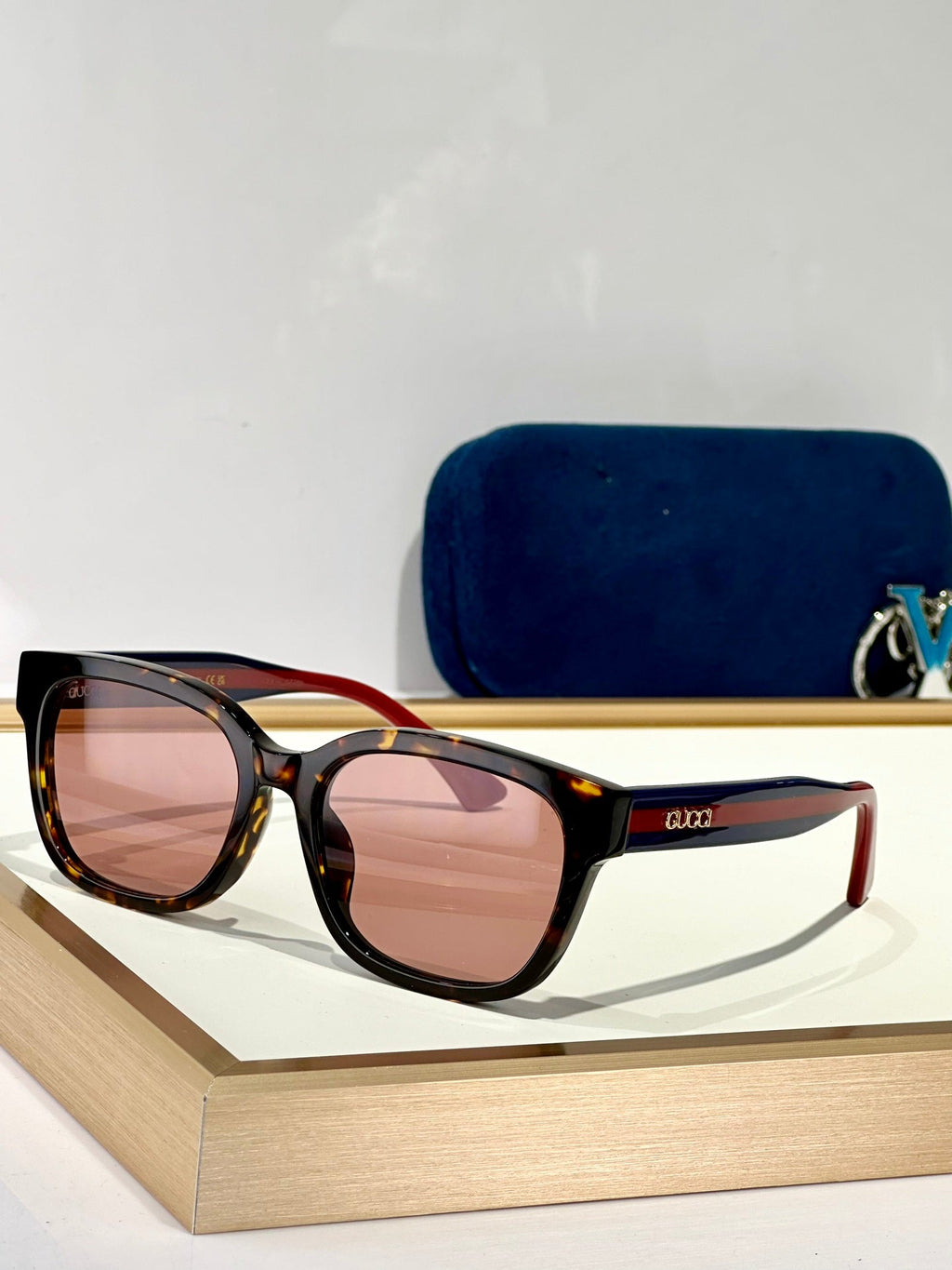 Gucci GG1872SK Sunglasses product image 5, provided for visual reference and product detail review