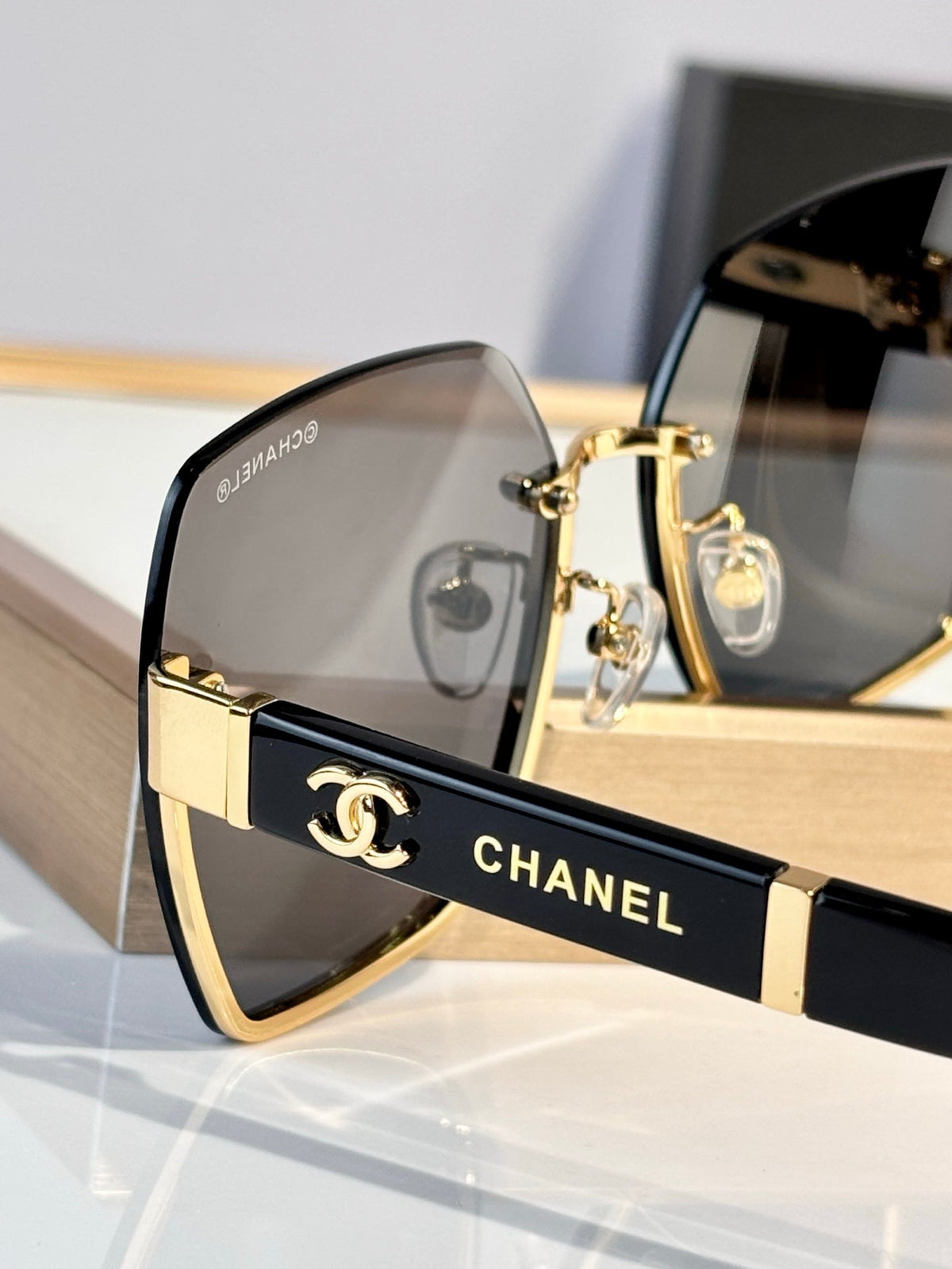 Chanel 5504-H Sunglasses product image 8, provided for visual reference and product detail review