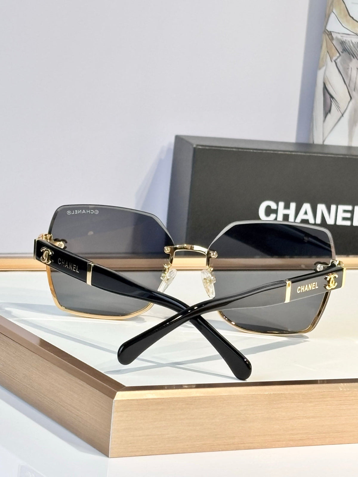 Chanel 5504-H Sunglasses product image 14, provided for visual reference and product detail review