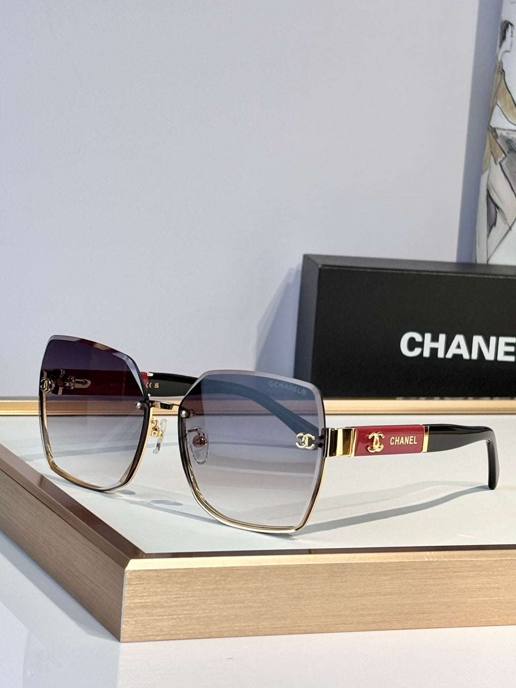 Chanel 5504-H Sunglasses product image 3, provided for visual reference and product detail review
