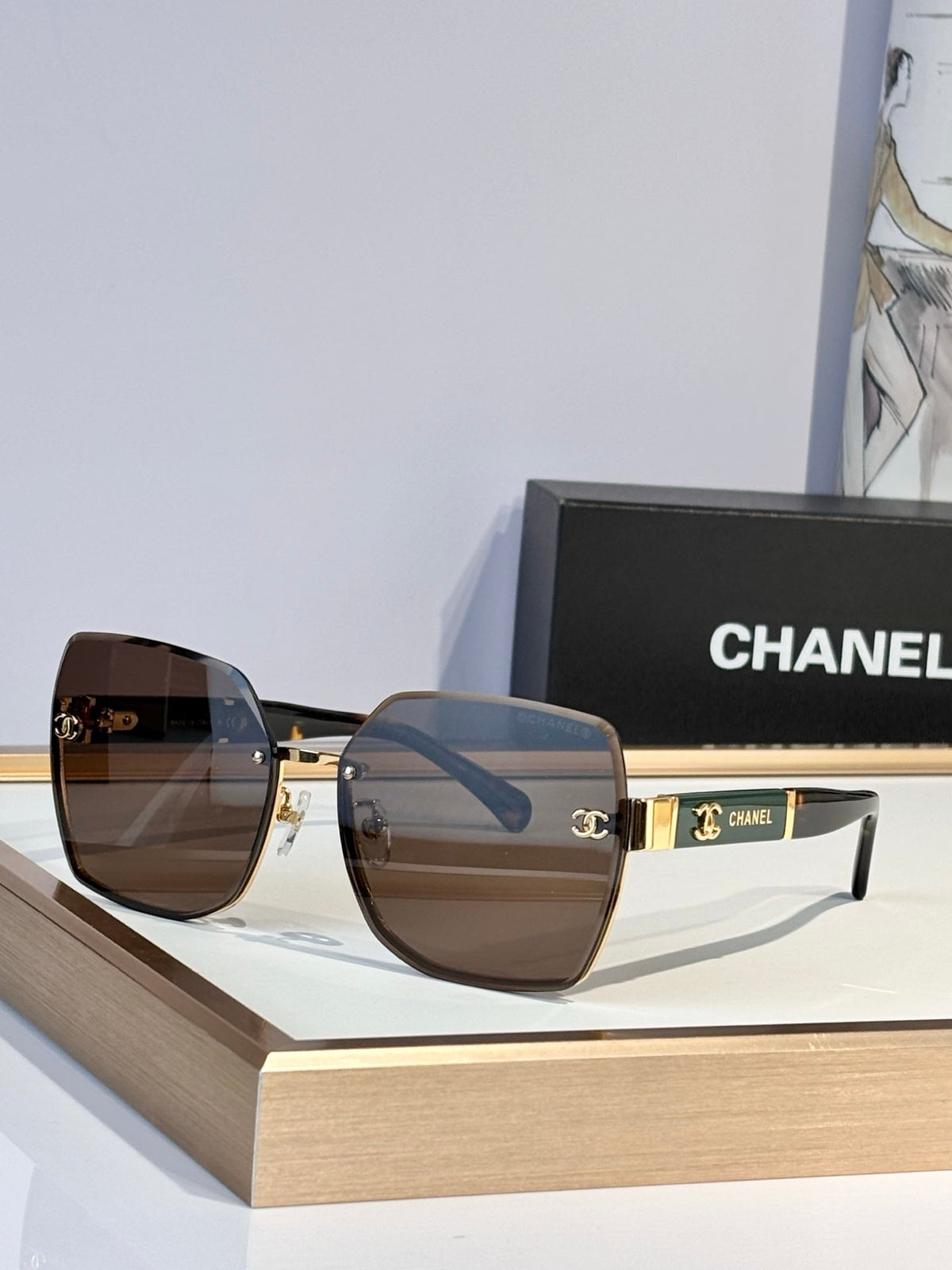 Chanel 5504-H Sunglasses product image 4, provided for visual reference and product detail review