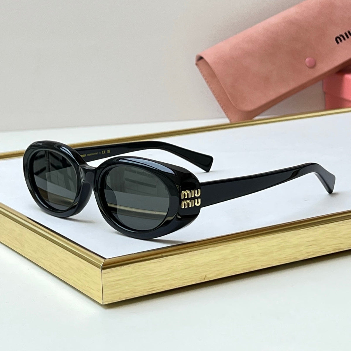 Miu Miu Reverie-b09s Sunglasses product image 3, provided for visual reference and product detail review