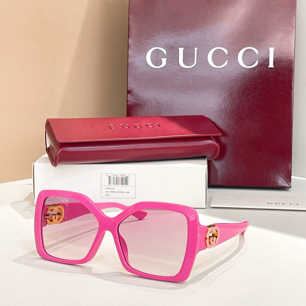 Gucci GG2015S Sunglasses product image 1, provided for visual reference and product detail review