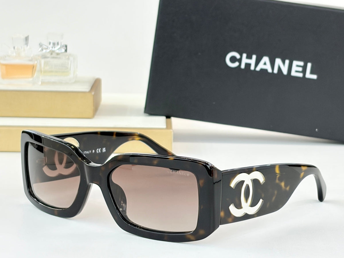 Chanel CH5526 Sunglasses product image 5, provided for visual reference and product detail review