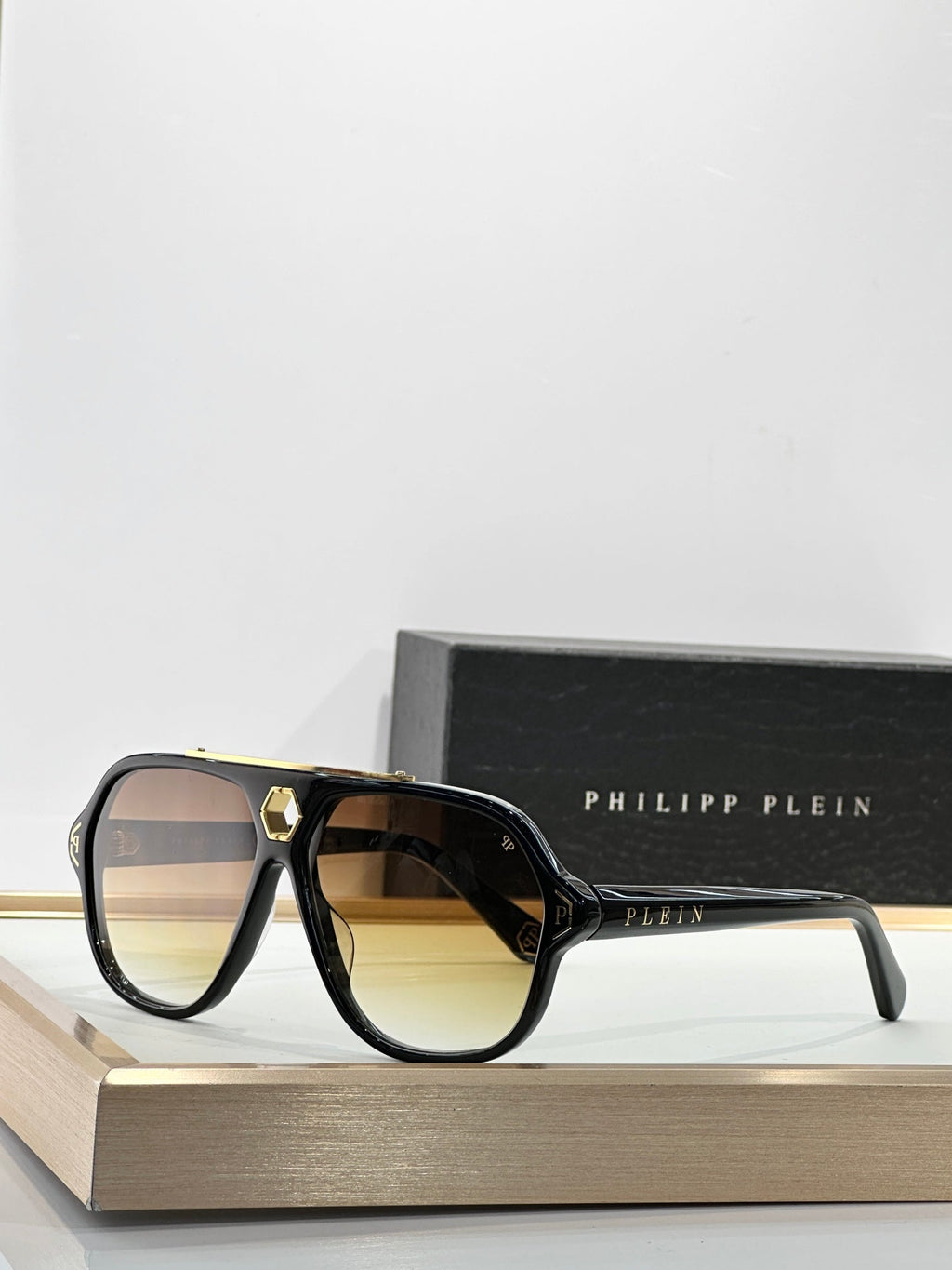 Philipp Plein 004M Sunglasses product image 2, provided for visual reference and product detail review