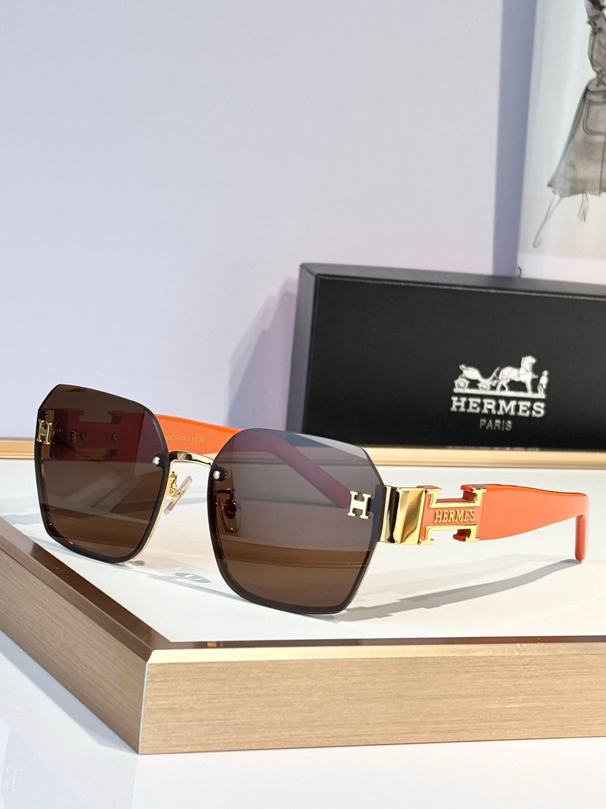 Hermes H8026 Sunglasses product image 2, provided for visual reference and product detail review