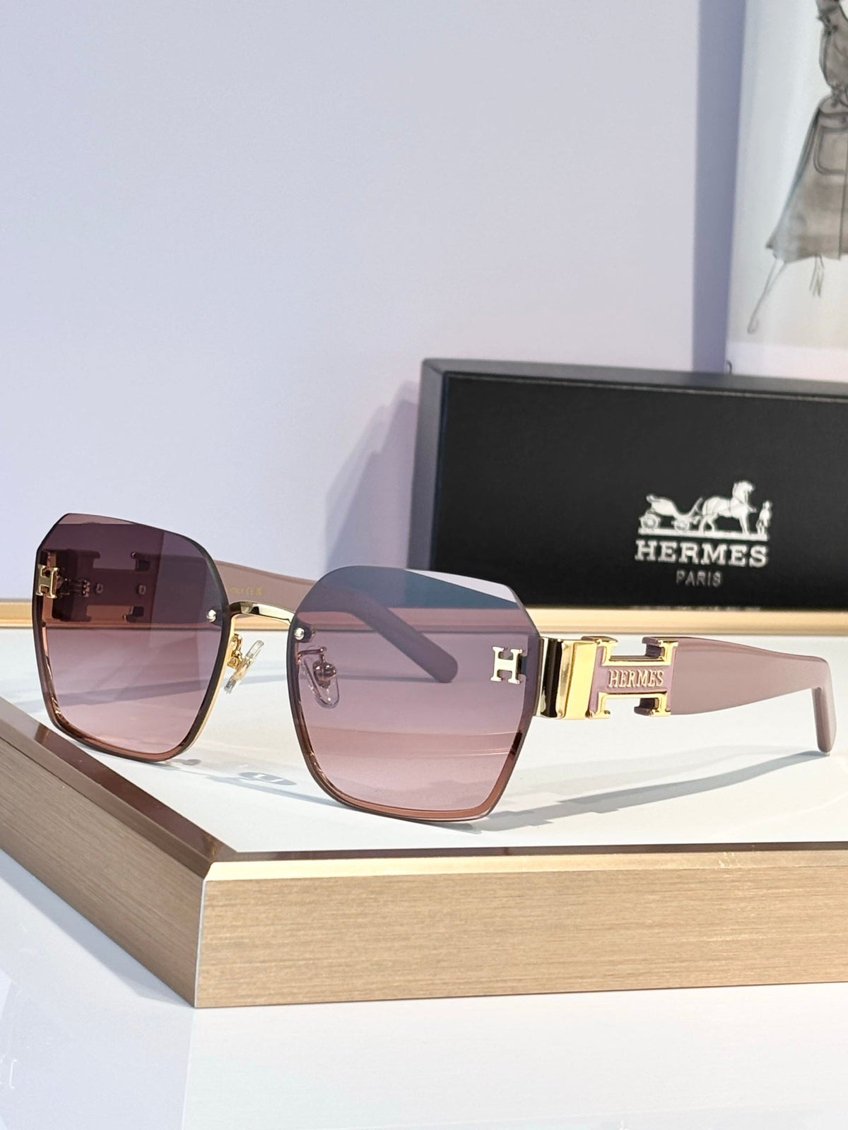 Hermes H8026 Sunglasses product image 3, provided for visual reference and product detail review