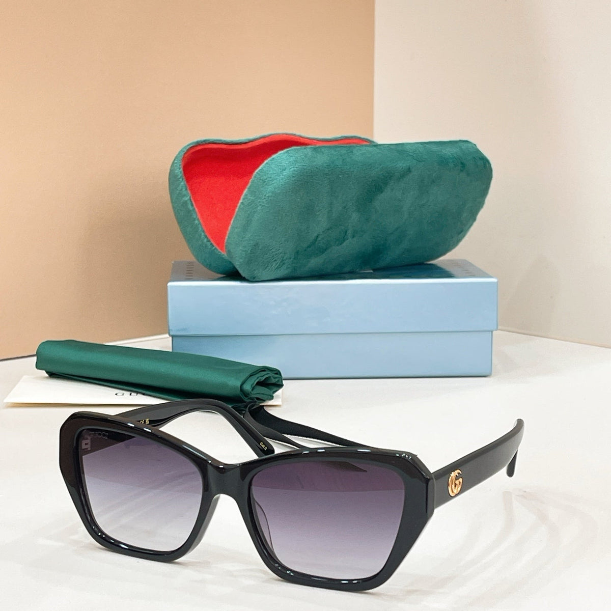 Gucci GG1486S Sunglasses product image 4, provided for visual reference and product detail review