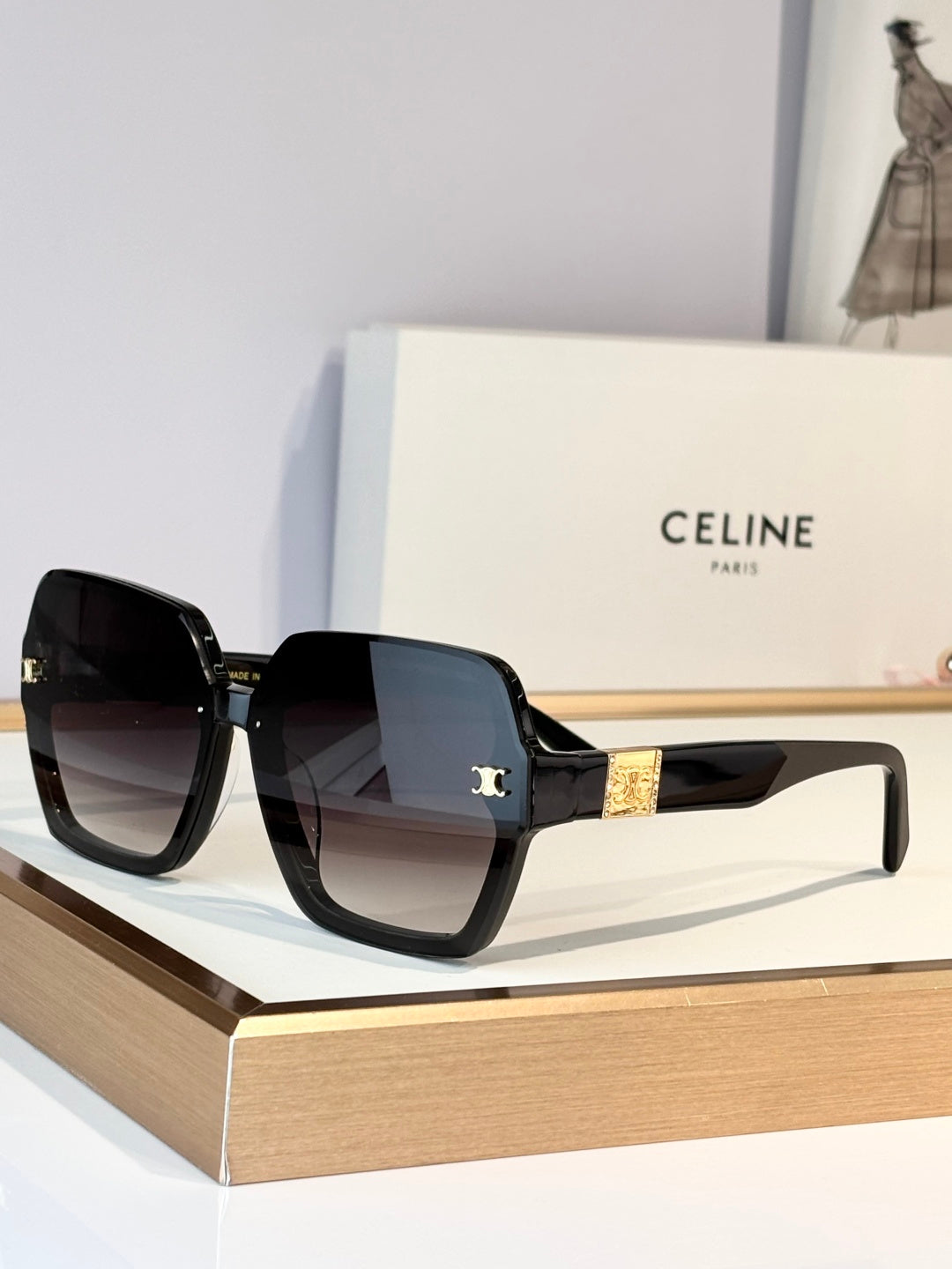 Celine CL40252 Sunglasses product image 3, provided for visual reference and product detail review