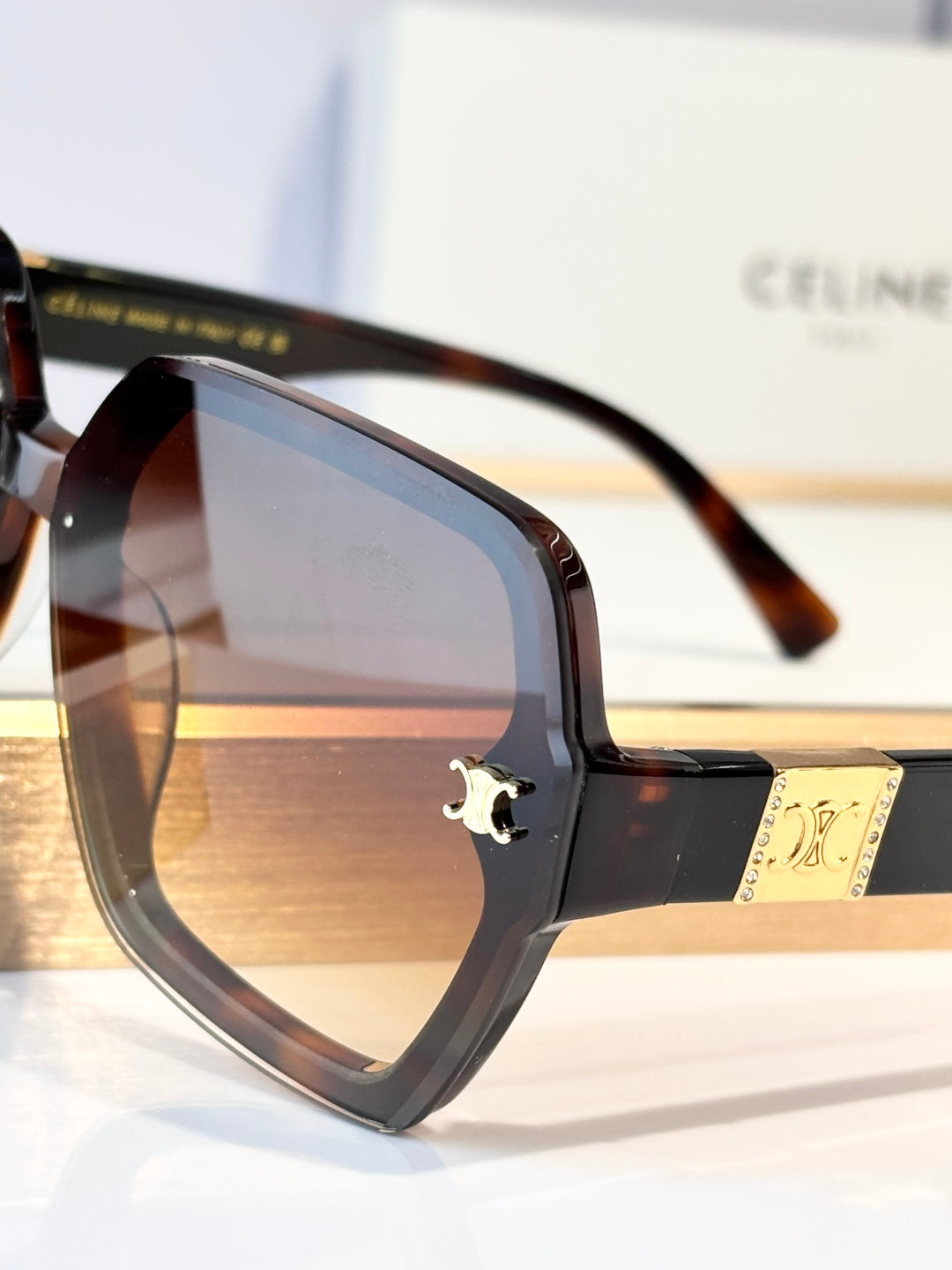 Celine CL40252 Sunglasses product image 6, provided for visual reference and product detail review