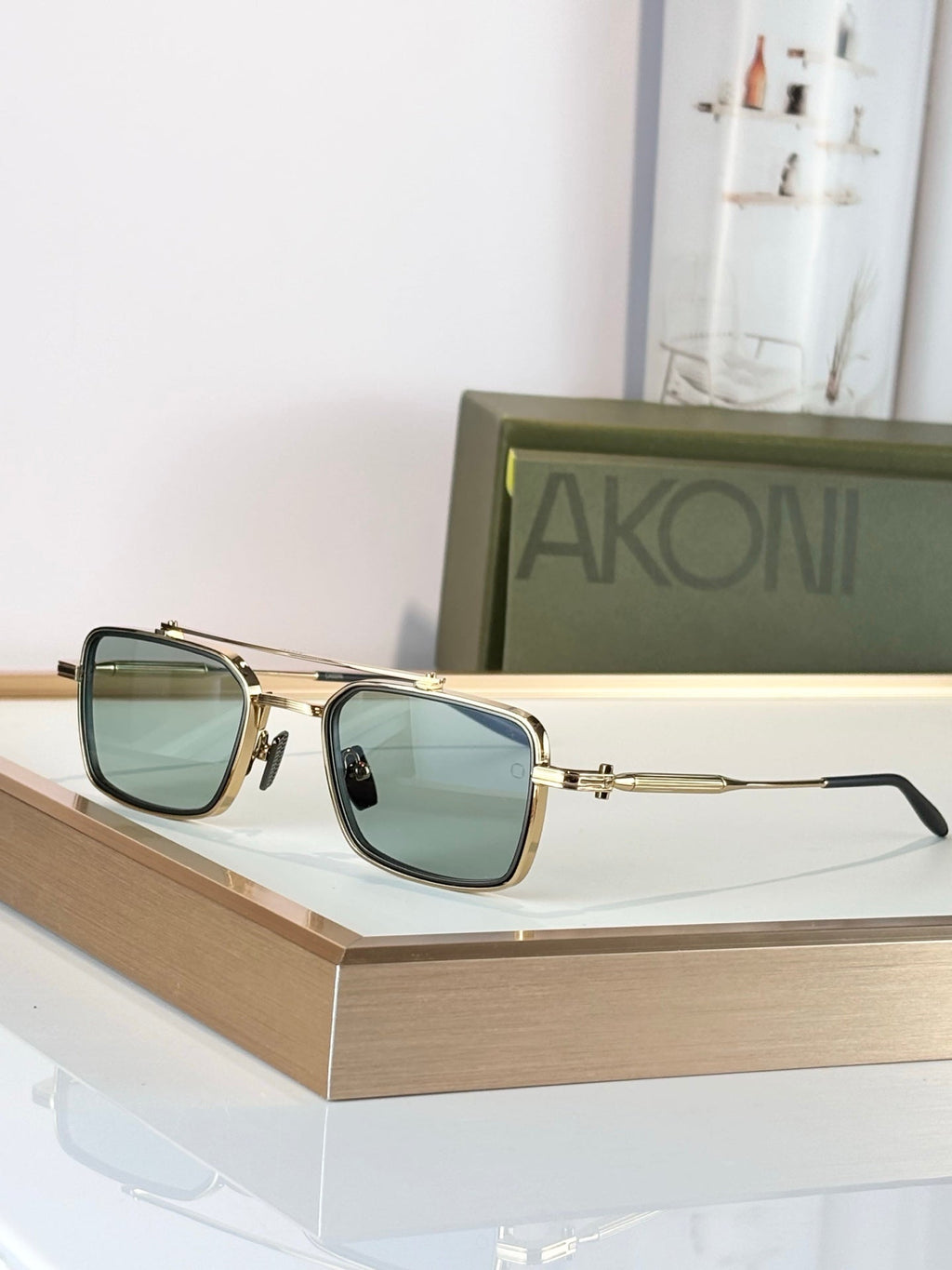 AKONI AKS-304A Sunglasses product image 4, provided for visual reference and product detail review