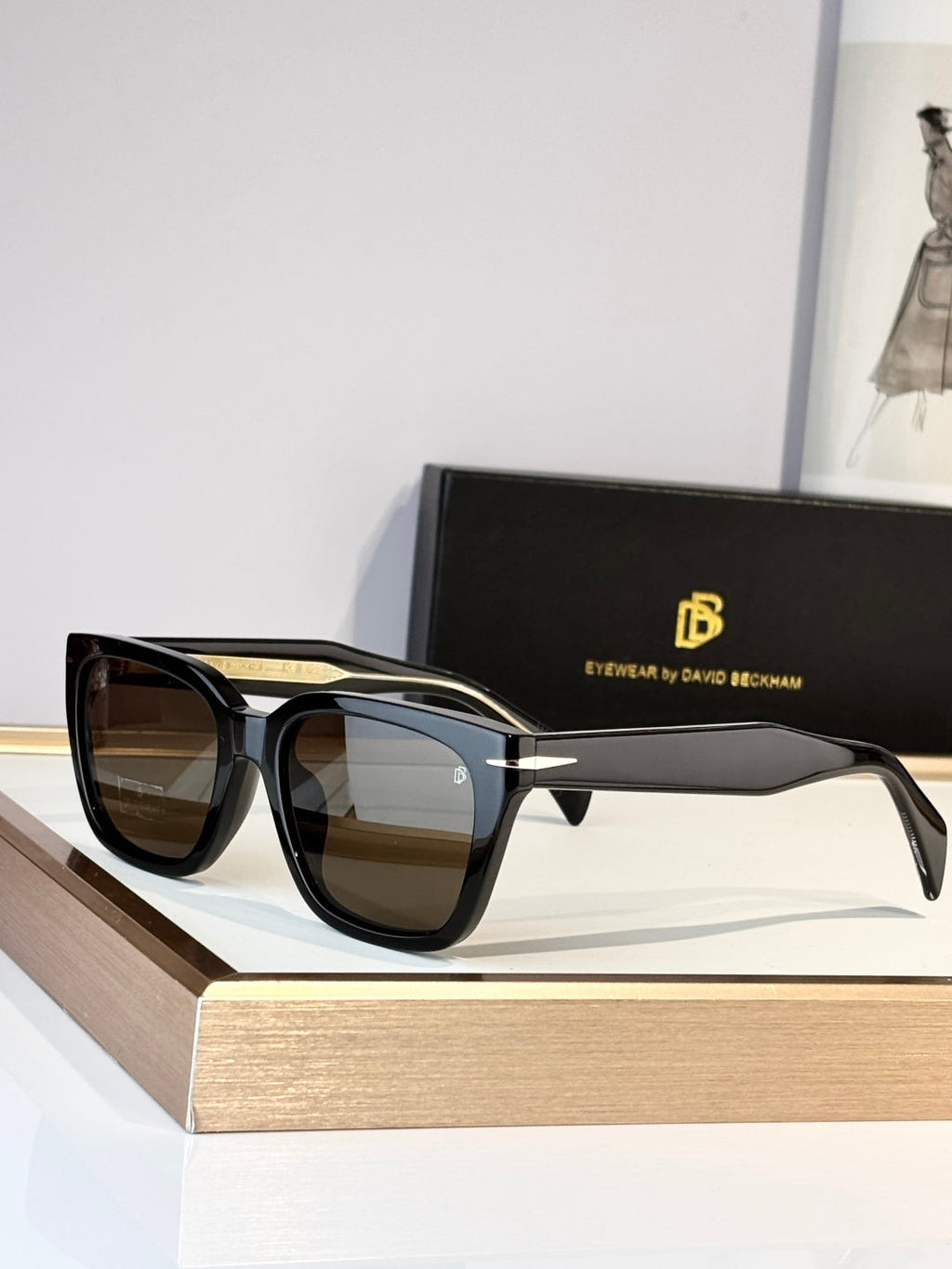 David Beckham DB7135 Sunglasses product image 2, provided for visual reference and product detail review