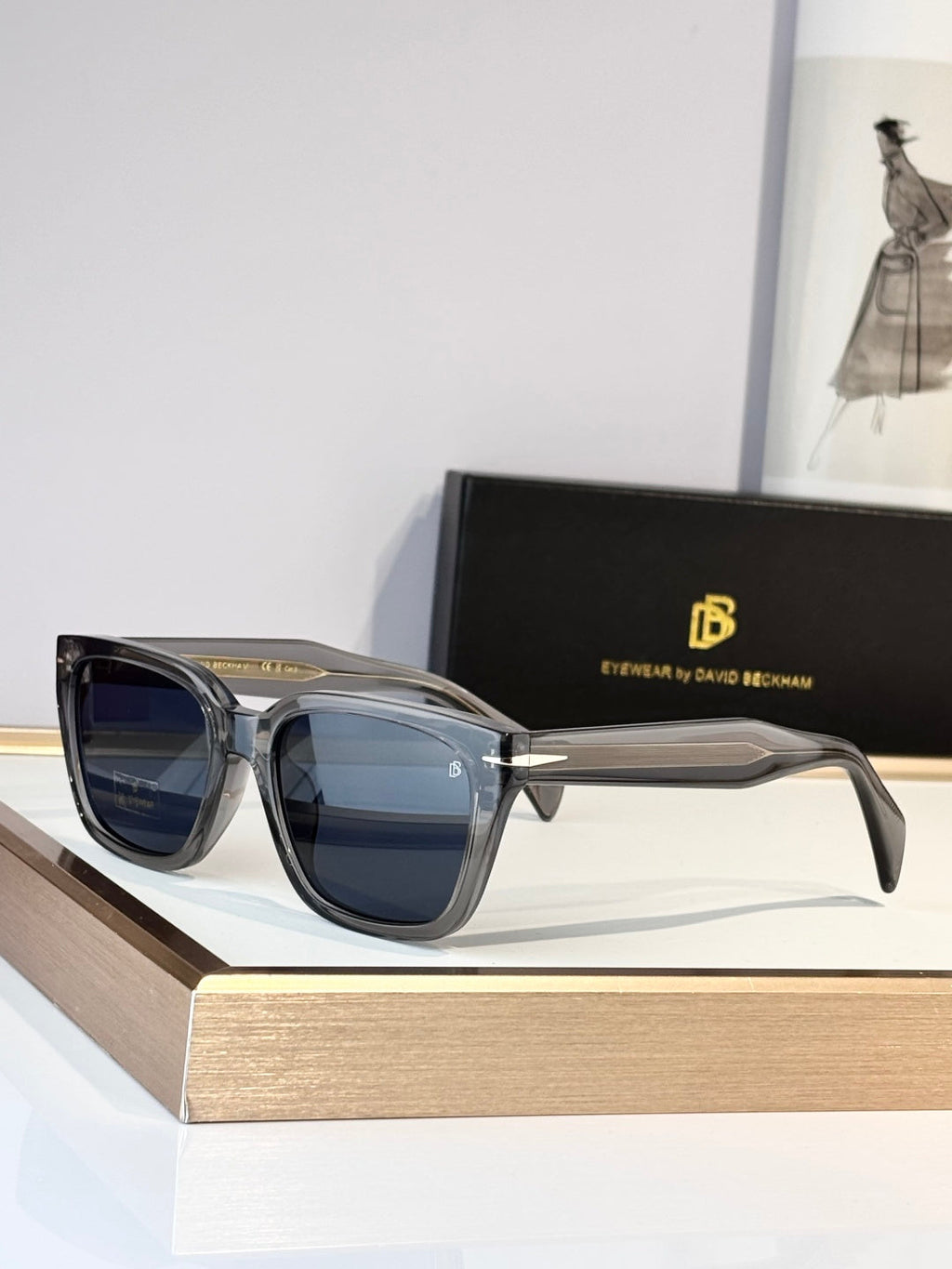 David Beckham DB7135 Sunglasses product image 5, provided for visual reference and product detail review