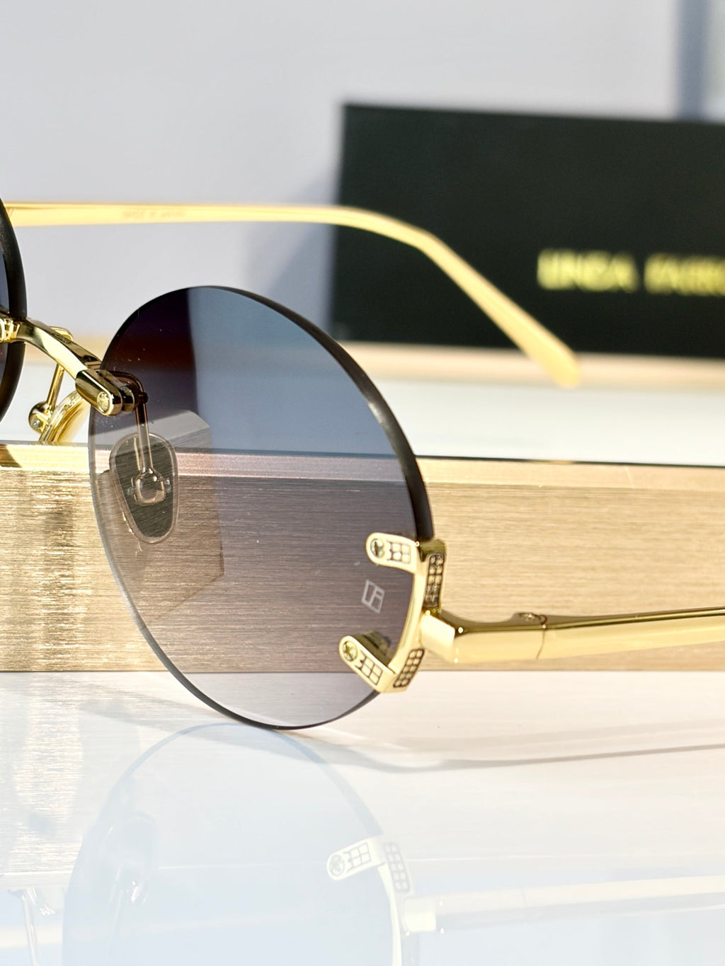Linda Farrow LFL1130 Sunglasses product image 9, provided for visual reference and product detail review
