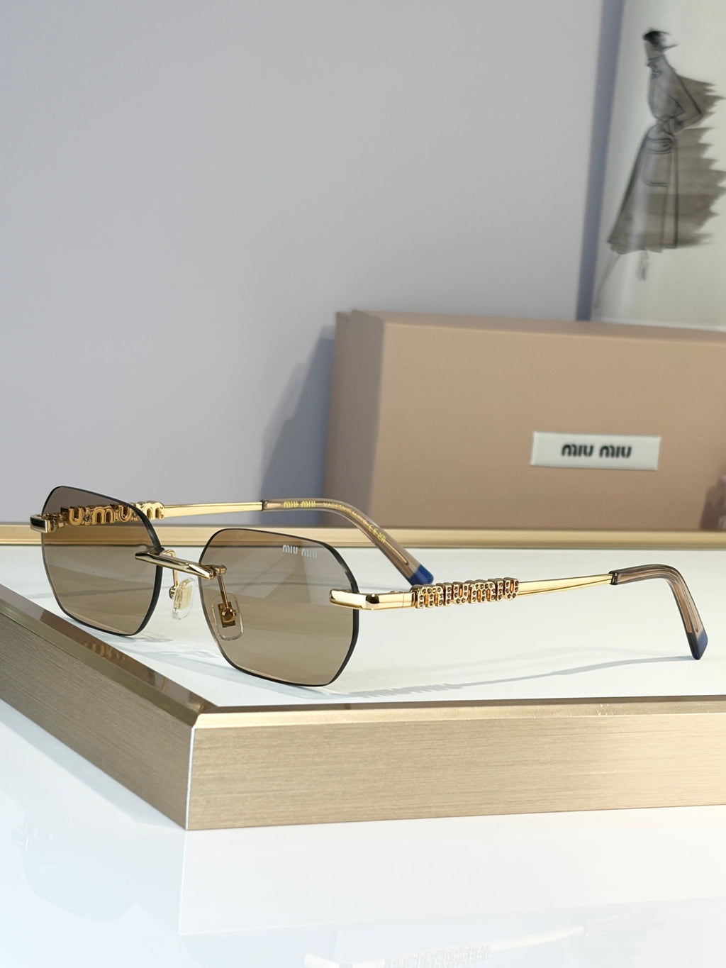 Miu Miu MU947S Sunglasses product image 2, provided for visual reference and product detail review