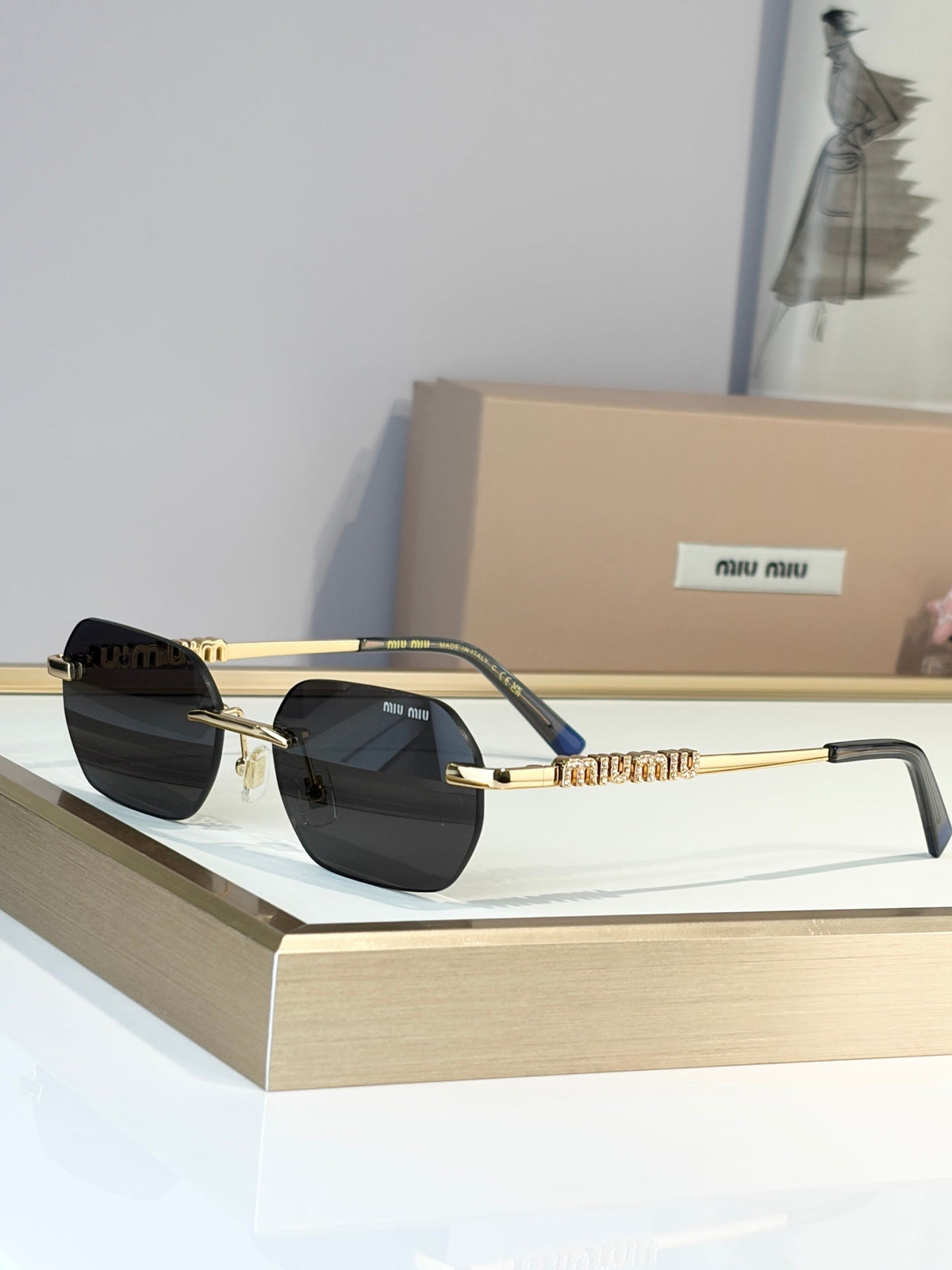 Miu Miu MU947S Sunglasses product image 4, provided for visual reference and product detail review