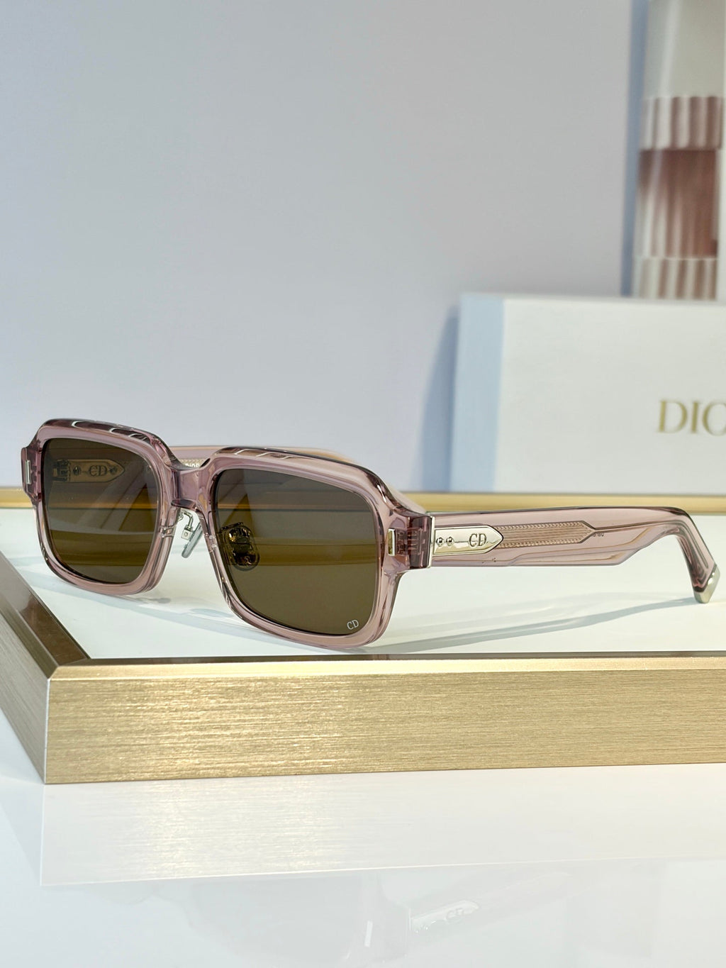 Dior Diortailoring S2F Sunglasses product image 3, provided for visual reference and product detail review