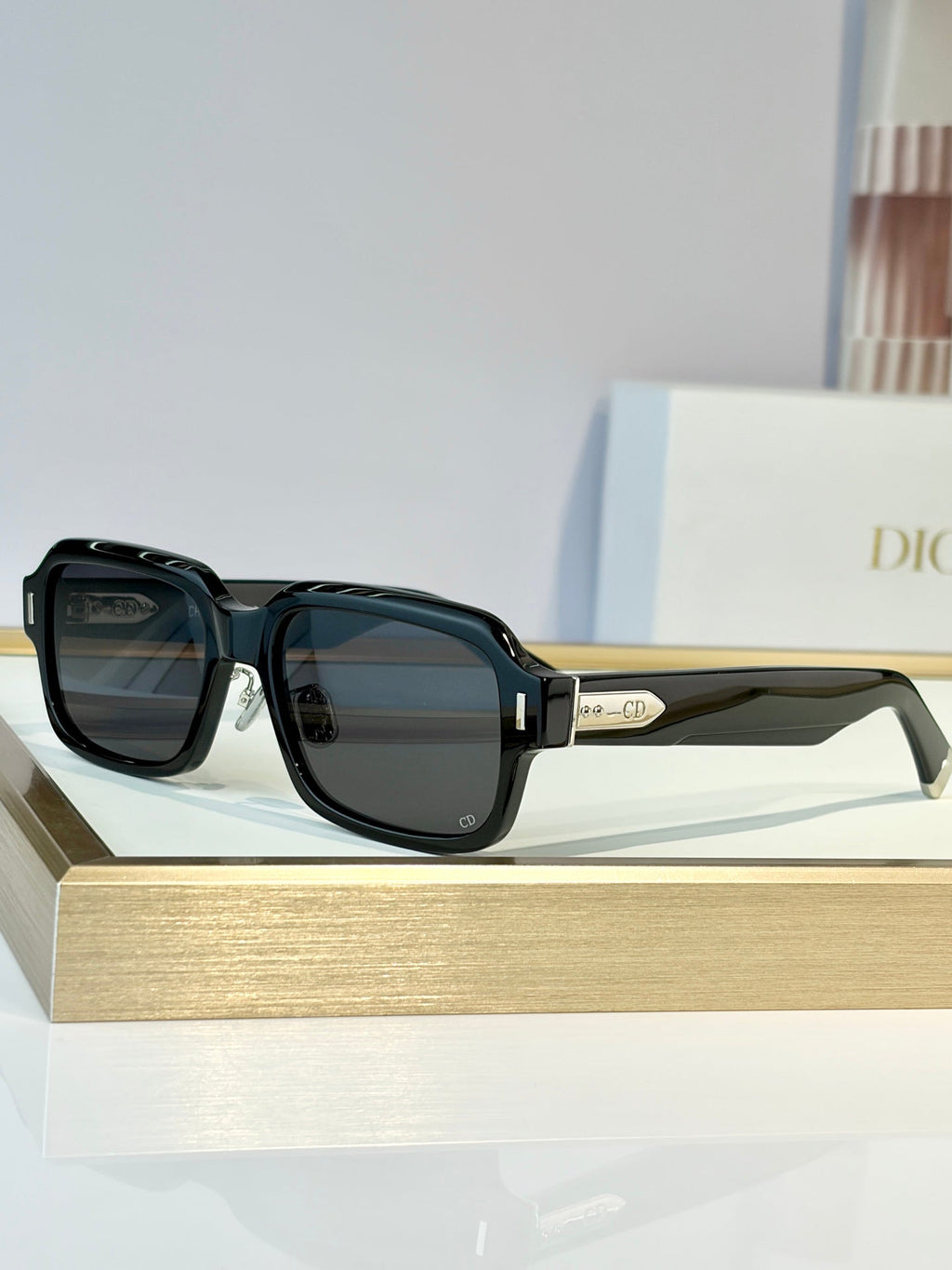 Dior Diortailoring S2F Sunglasses product image 6, provided for visual reference and product detail review