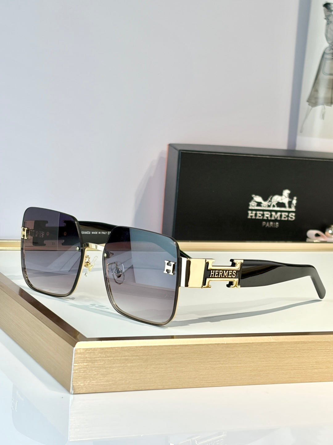Hermes H8021 Sunglasses product image 3, provided for visual reference and product detail review