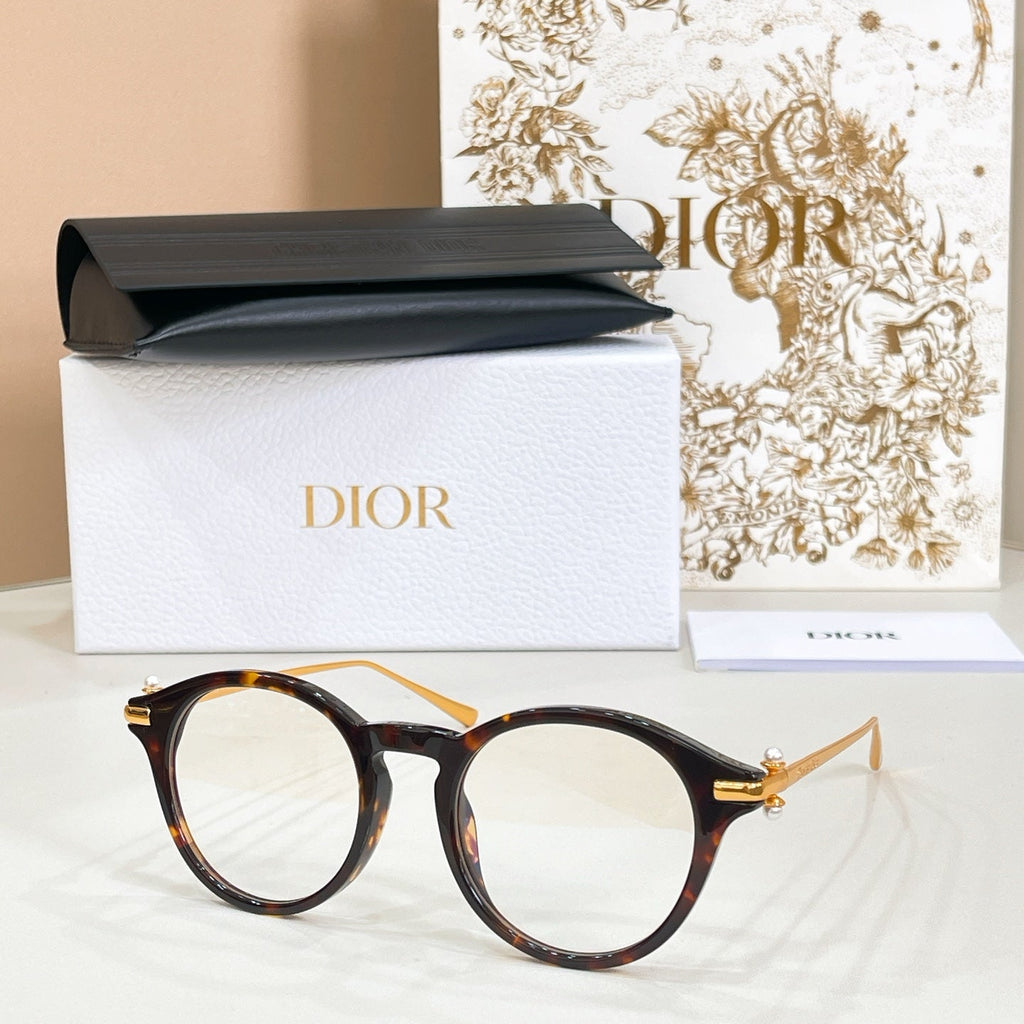 Dior Teibales S2U Sunglasses product image 5, provided for visual reference and product detail review