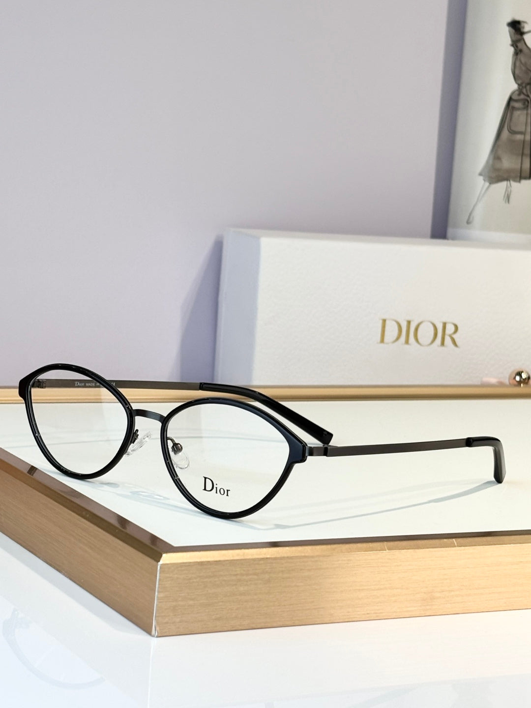 Dior K9204 Sunglasses product image 3, provided for visual reference and product detail review