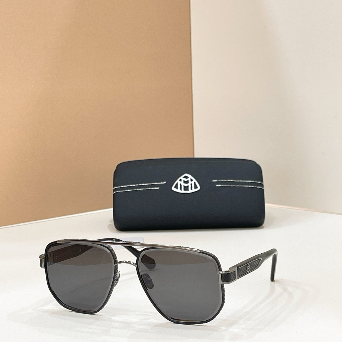 Maybach The Maina Sunglasses product image 1, provided for visual reference and product detail review