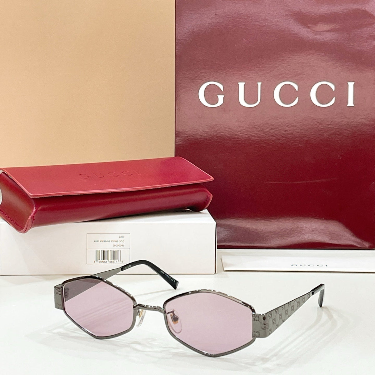 Gucci GG2032SK Sunglasses product image 3, provided for visual reference and product detail review