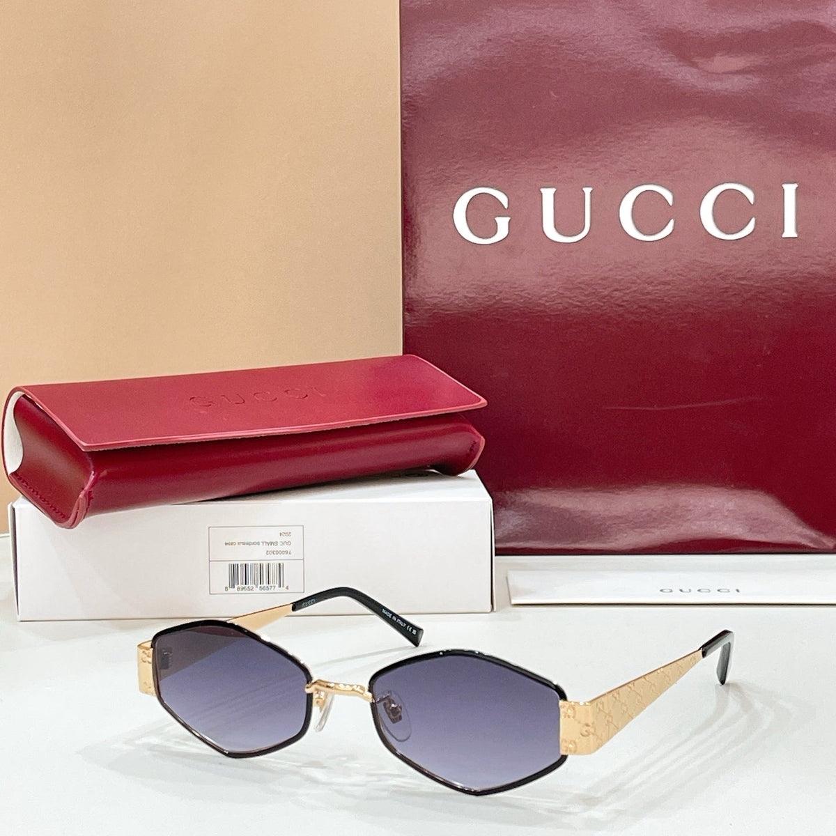 Gucci GG2032SK Sunglasses product image 4, provided for visual reference and product detail review