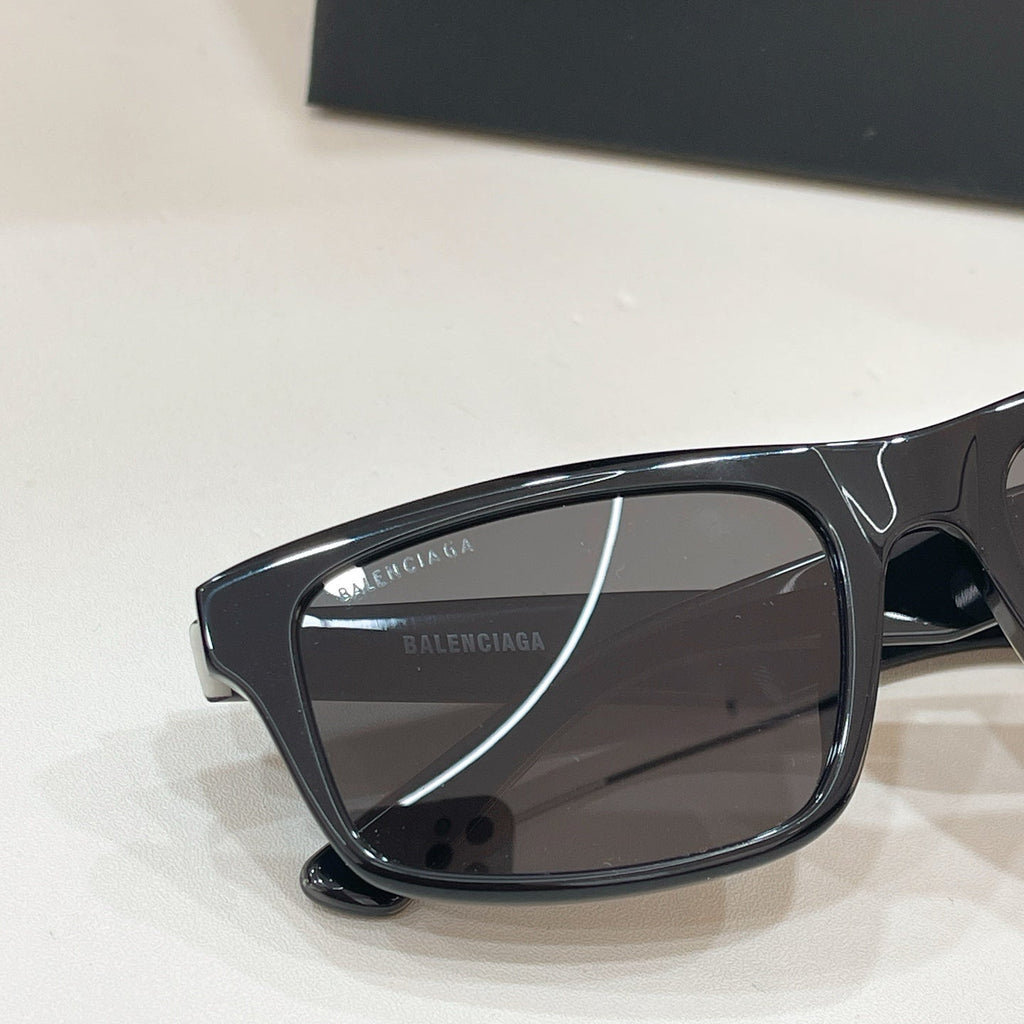 Balenciaga BB0424SK Sunglasses product image 5, provided for visual reference and product detail review