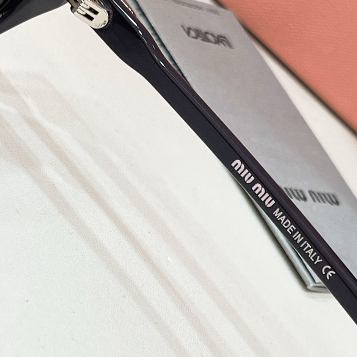 Miu Miu SMU 66WS Sunglasses product image 7, provided for visual reference and product detail review