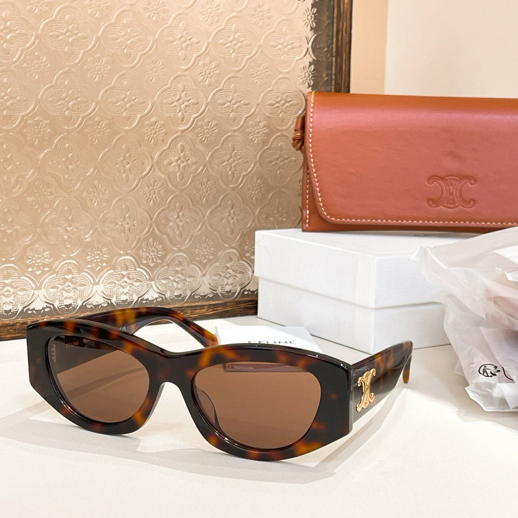 Celine CL40308U Sunglasses product image 3, provided for visual reference and product detail review