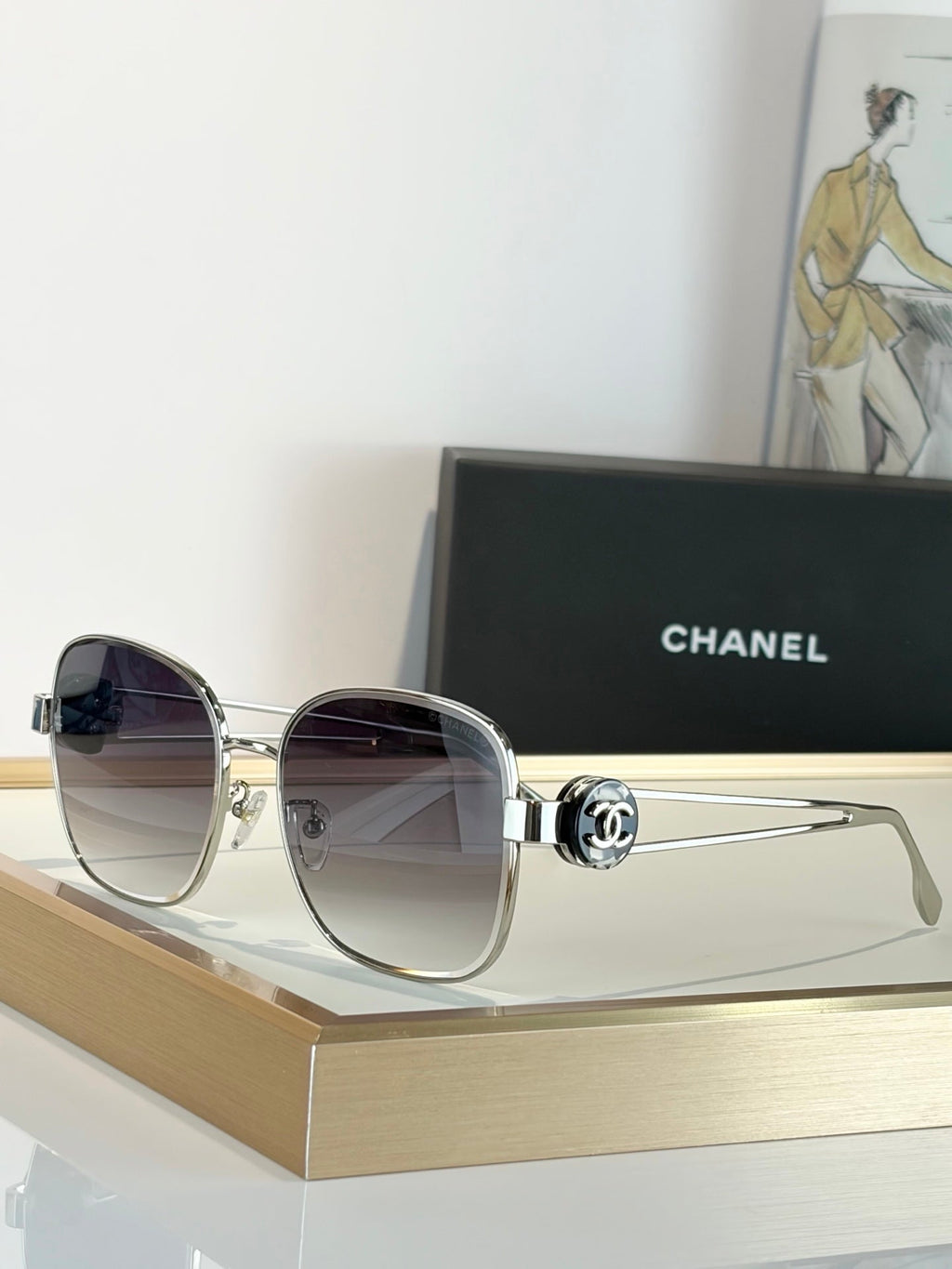 Chanel 5514-H Sunglasses product image 6, provided for visual reference and product detail review