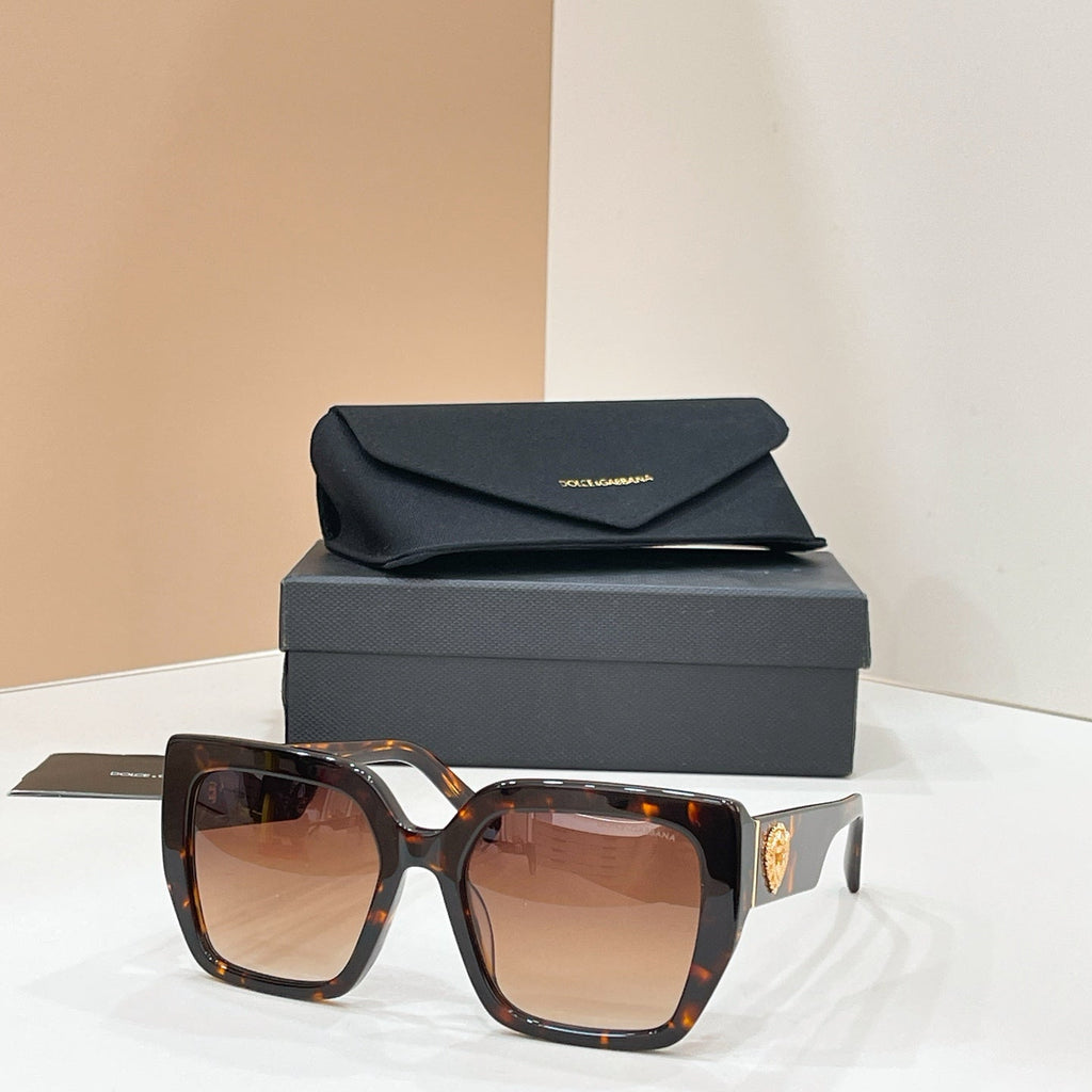 Dolce & Gabbana DG4538 Sunglasses product image 5, provided for visual reference and product detail review