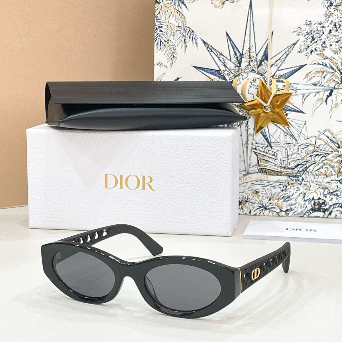 Dior VeryDior S58F Sunglasses product image 1, provided for visual reference and product detail review