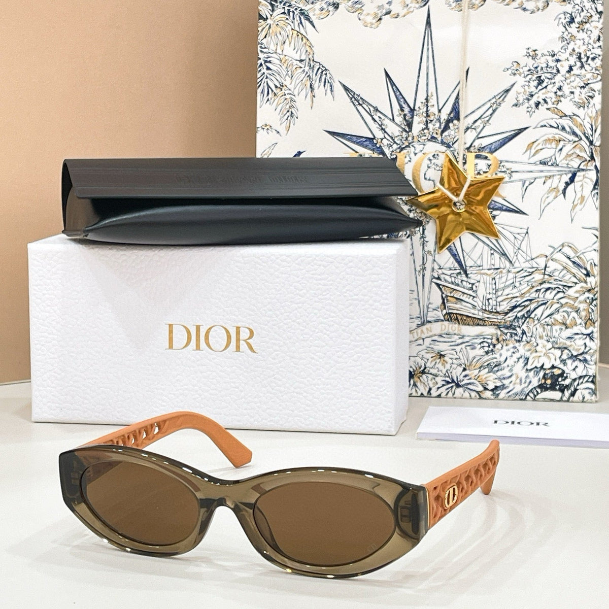 Dior VeryDior S58F Sunglasses product image 3, provided for visual reference and product detail review