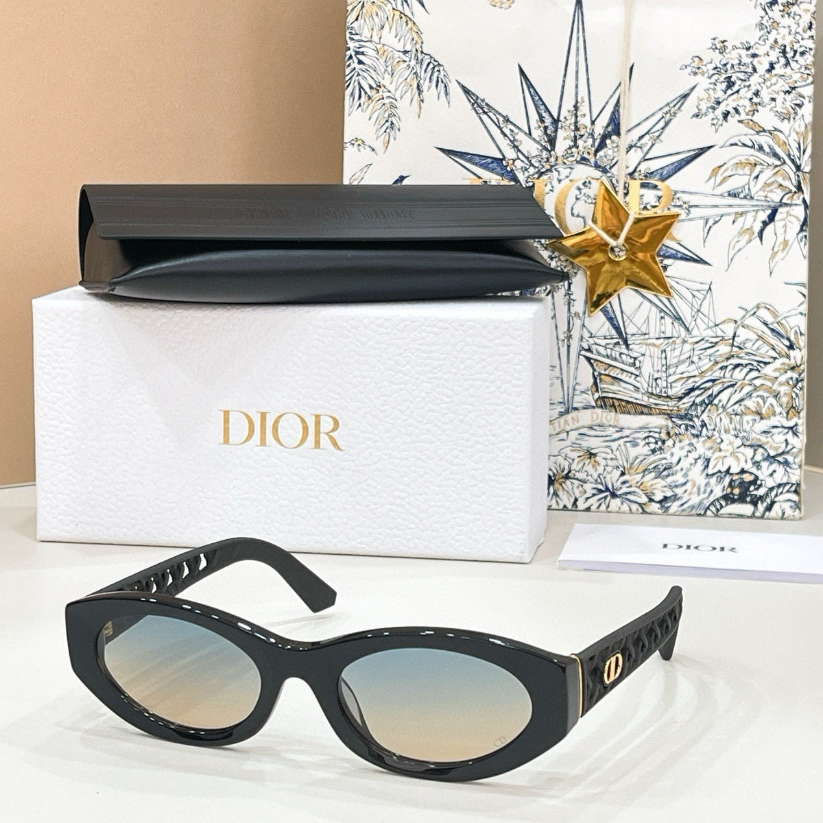 Dior VeryDior S58F Sunglasses product image 5, provided for visual reference and product detail review