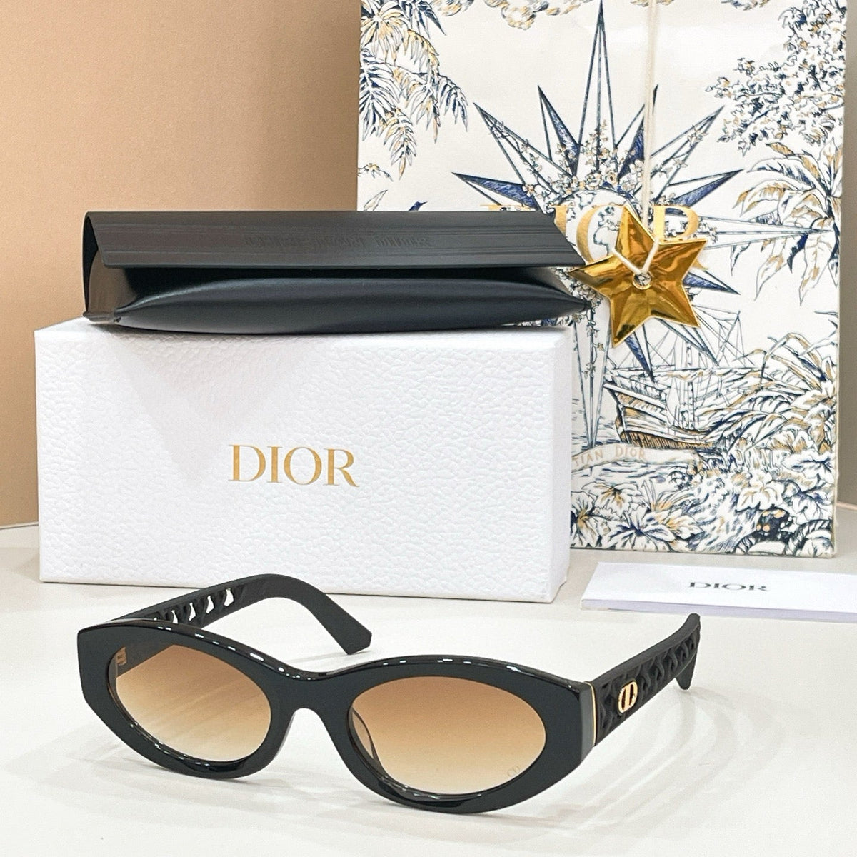 Dior VeryDior S58F Sunglasses product image 7, provided for visual reference and product detail review