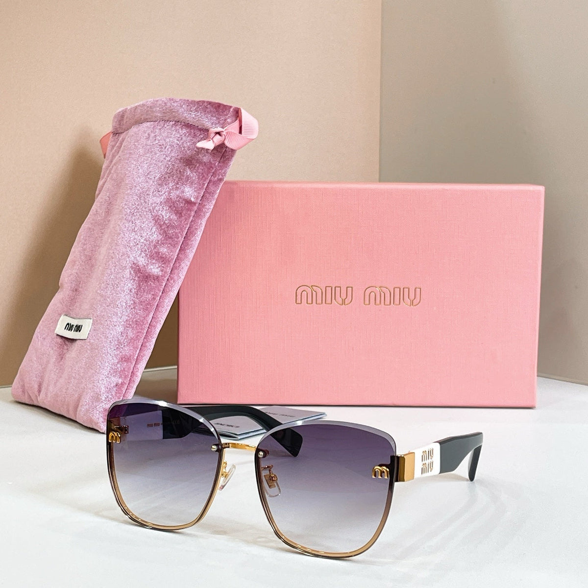 Miu Miu MU 59ZS Sunglasses product image 2, provided for visual reference and product detail review